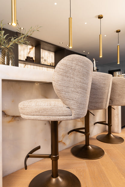 Richmond Interiors Barhocker Amely natural softweave swivel Richmond Interiors