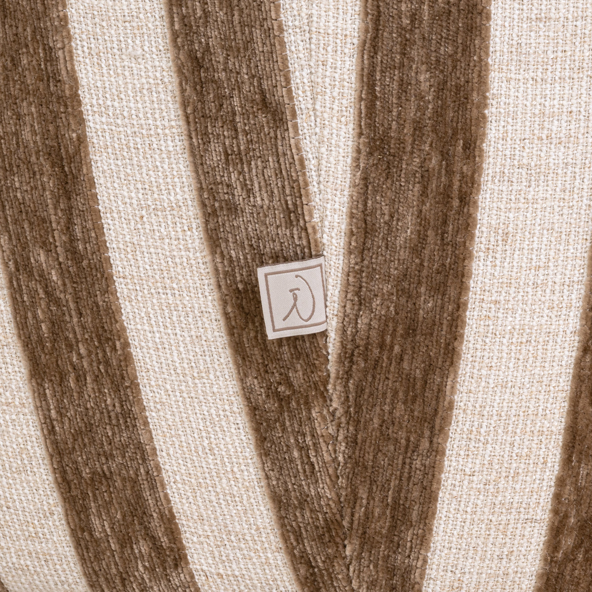 Richmond Interiors Sofa Luxandra stripes sand Richmond Interiors