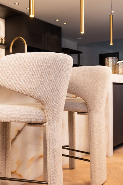 Richmond Interiors Thekenstuhl Viola biscotti Richmond Interiors