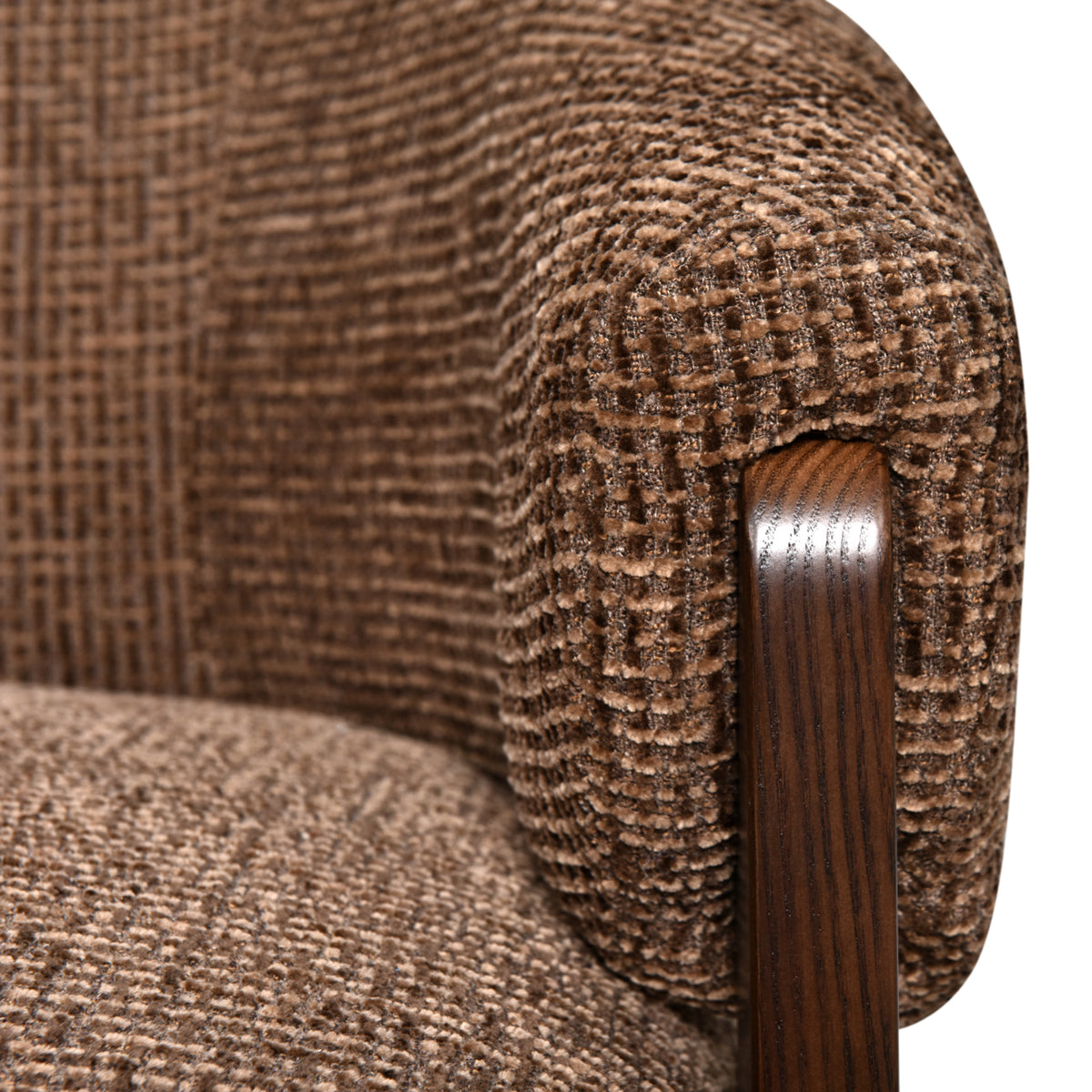 Richmond Interiors Lounge Stuhl Marina brown blockweave swivel fire retardant Richmond Interiors