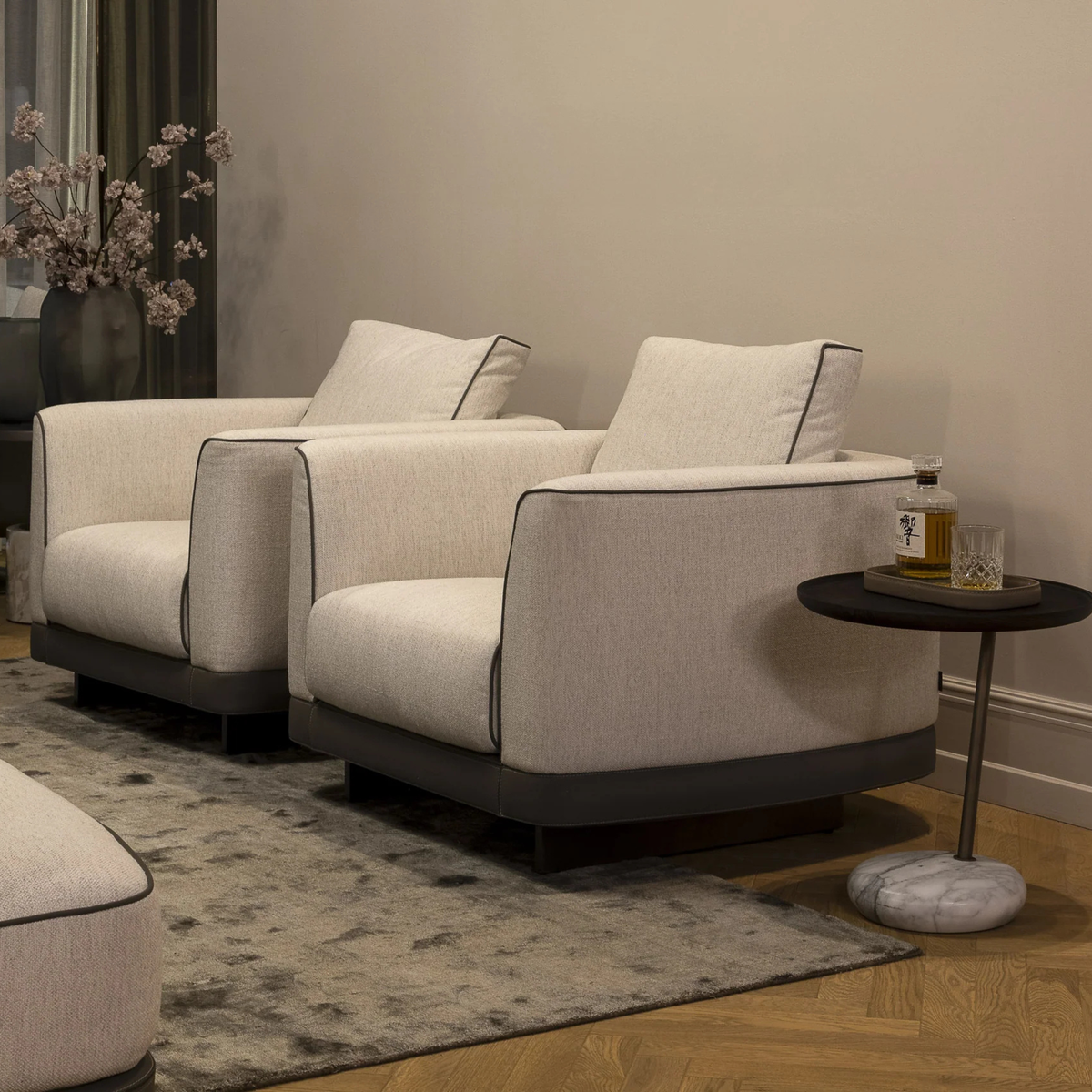 The Grand GREGORIO Sessel – Greige
