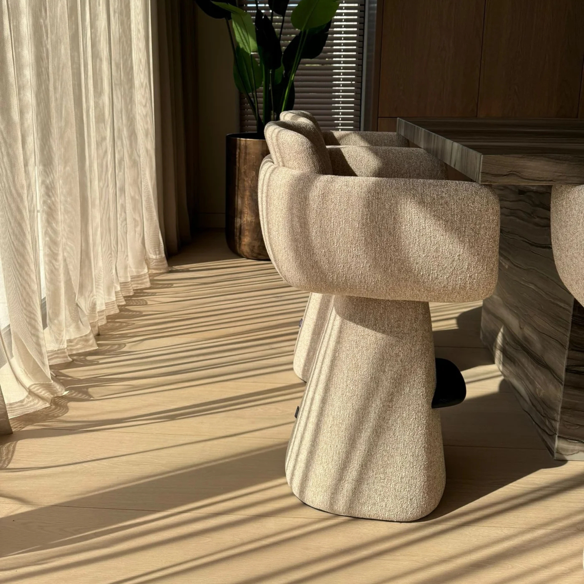 The Grand Collection ANNA Barstuhl – Beige Barstuhl The Grand Collection