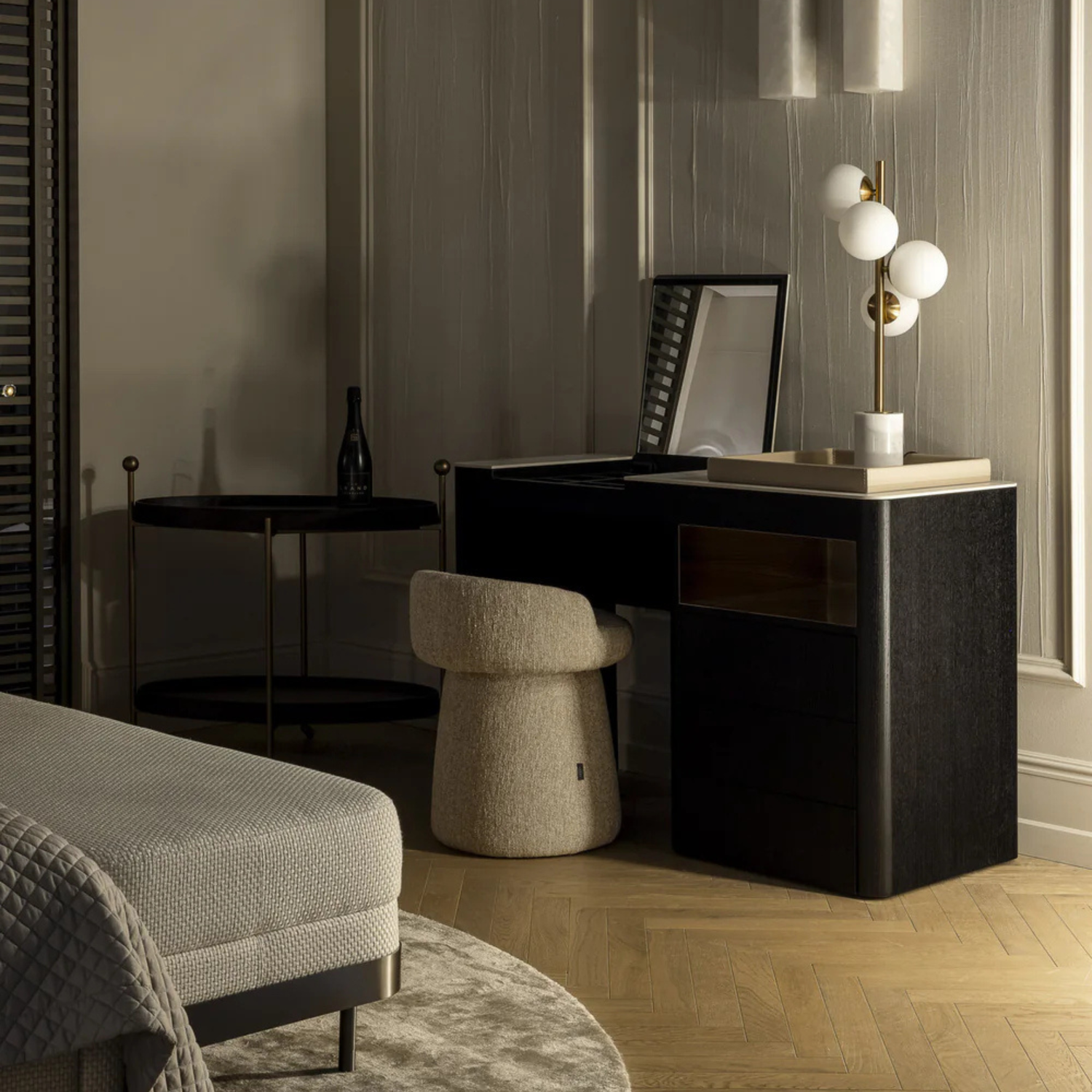 The Grand ROMEE Hocker Pouf rund The Grand Collection