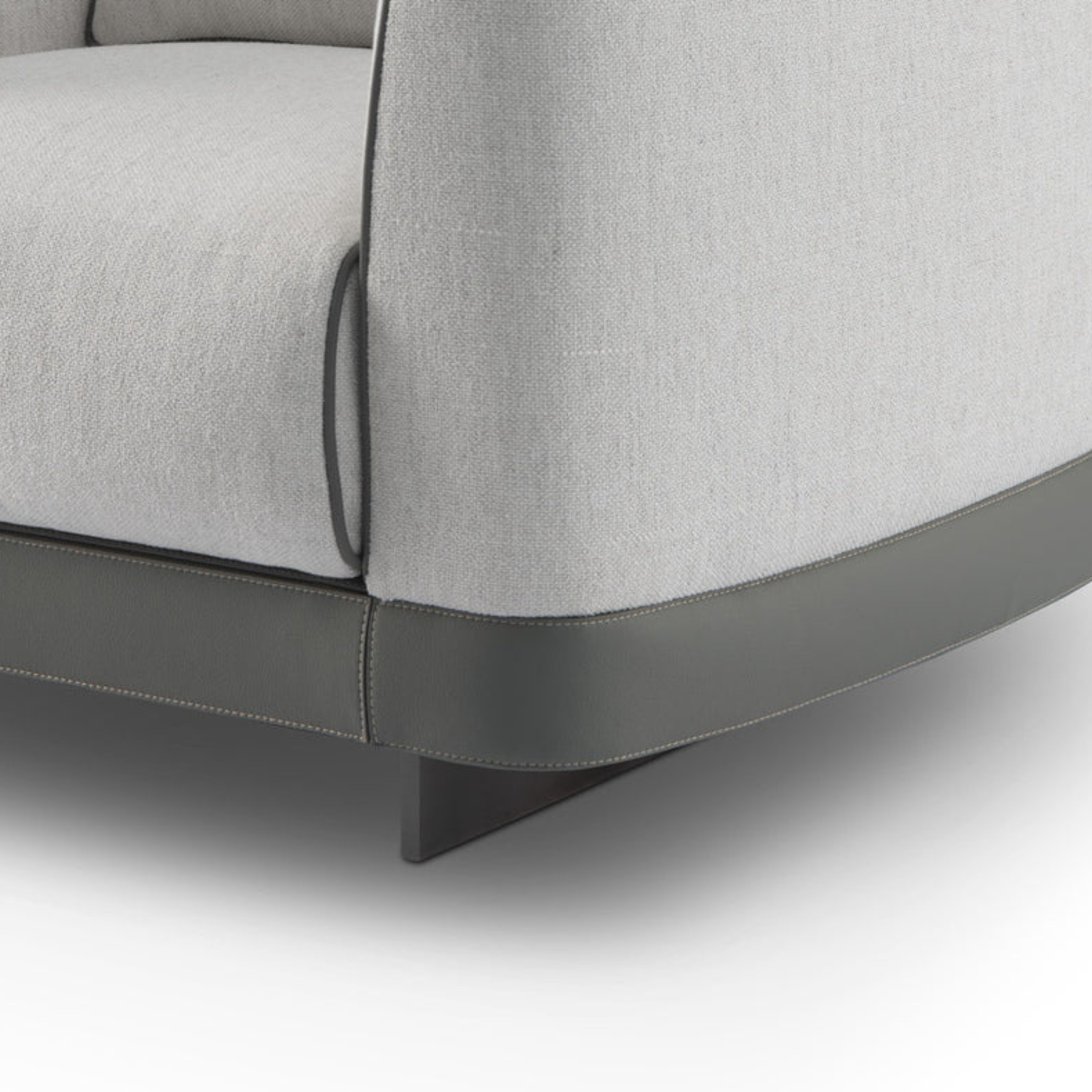 The Grand GREGORIO Sessel – Greige | Taupe Grau Polstersessel The Grand Collection