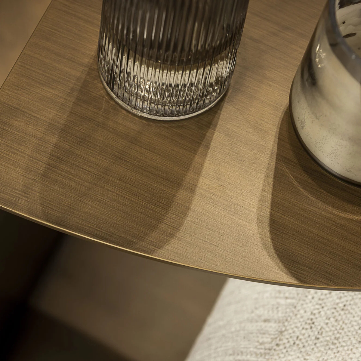 The Grand Collection MONTU Beistelltisch – Bronze HOMKA living