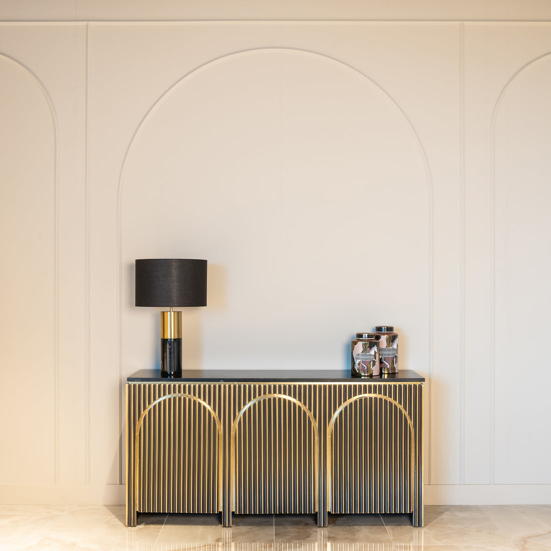 Richmond Interiors Sideboard Les Arcs mit 3 Türen gebürstetem gold Sideboard Richmond Interiors