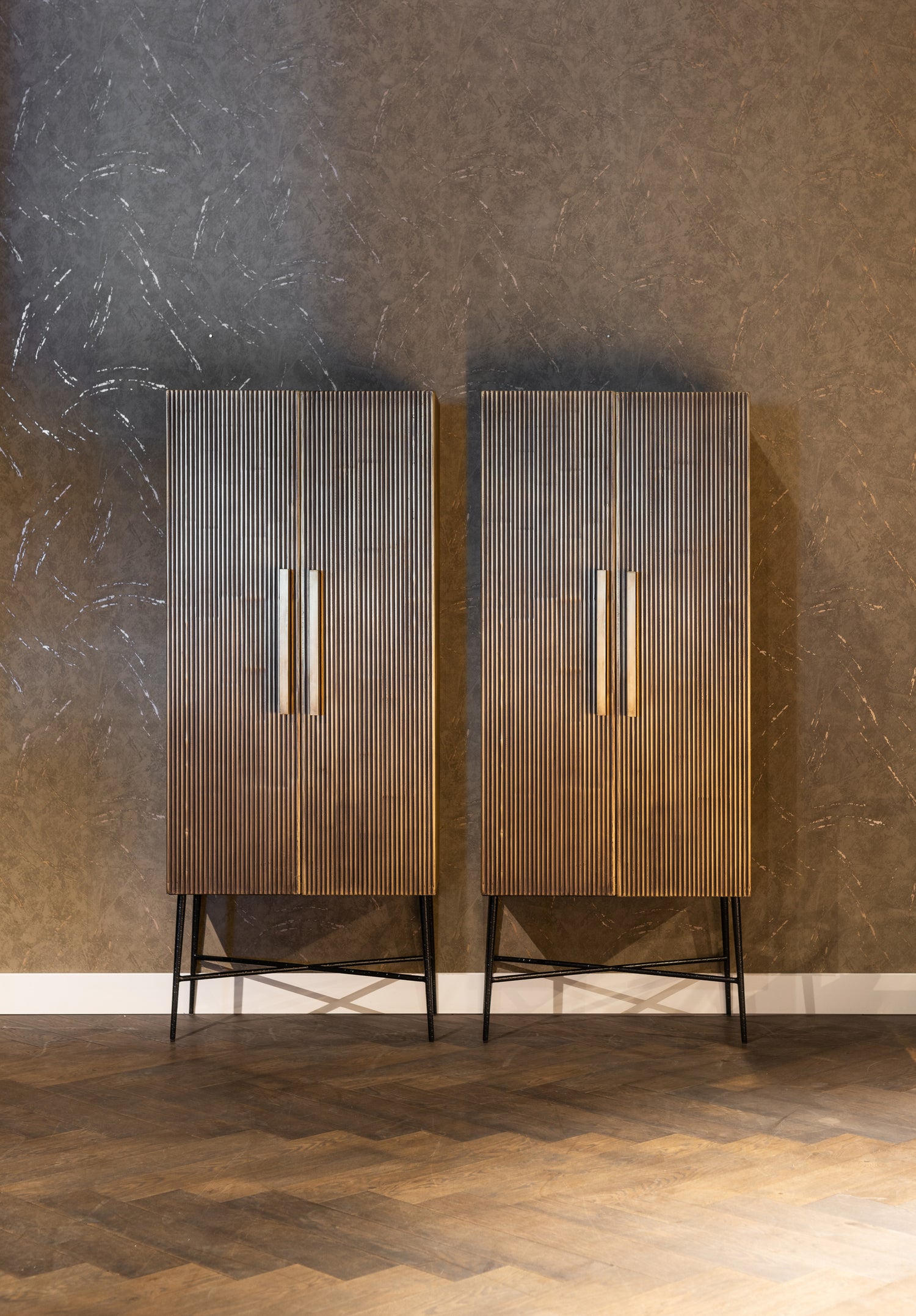 Richmond Interiors Schrank Ironville gold Schrank Richmond Interiors