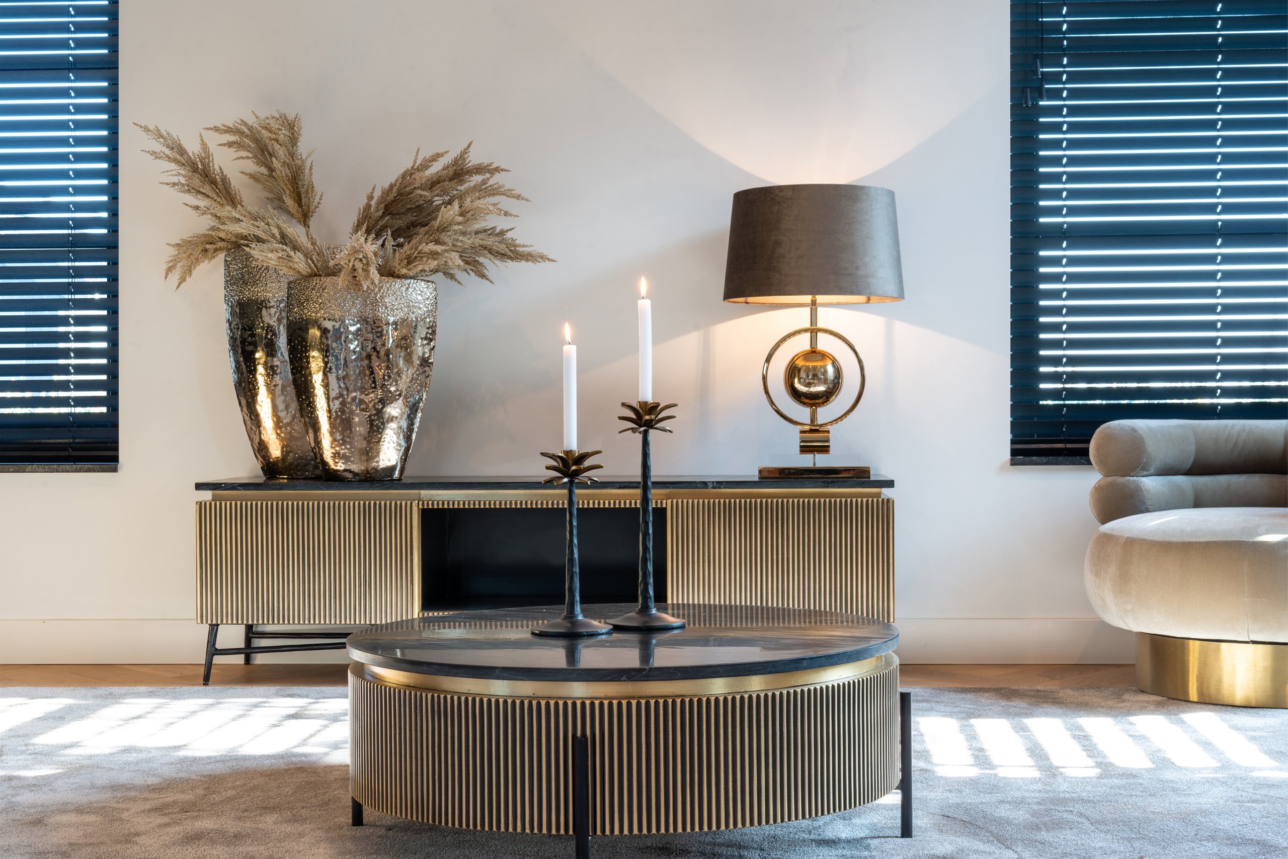 Richmond Interiors Couchtisch Ironville gold 90Ø Couchtisch Richmond Interiors