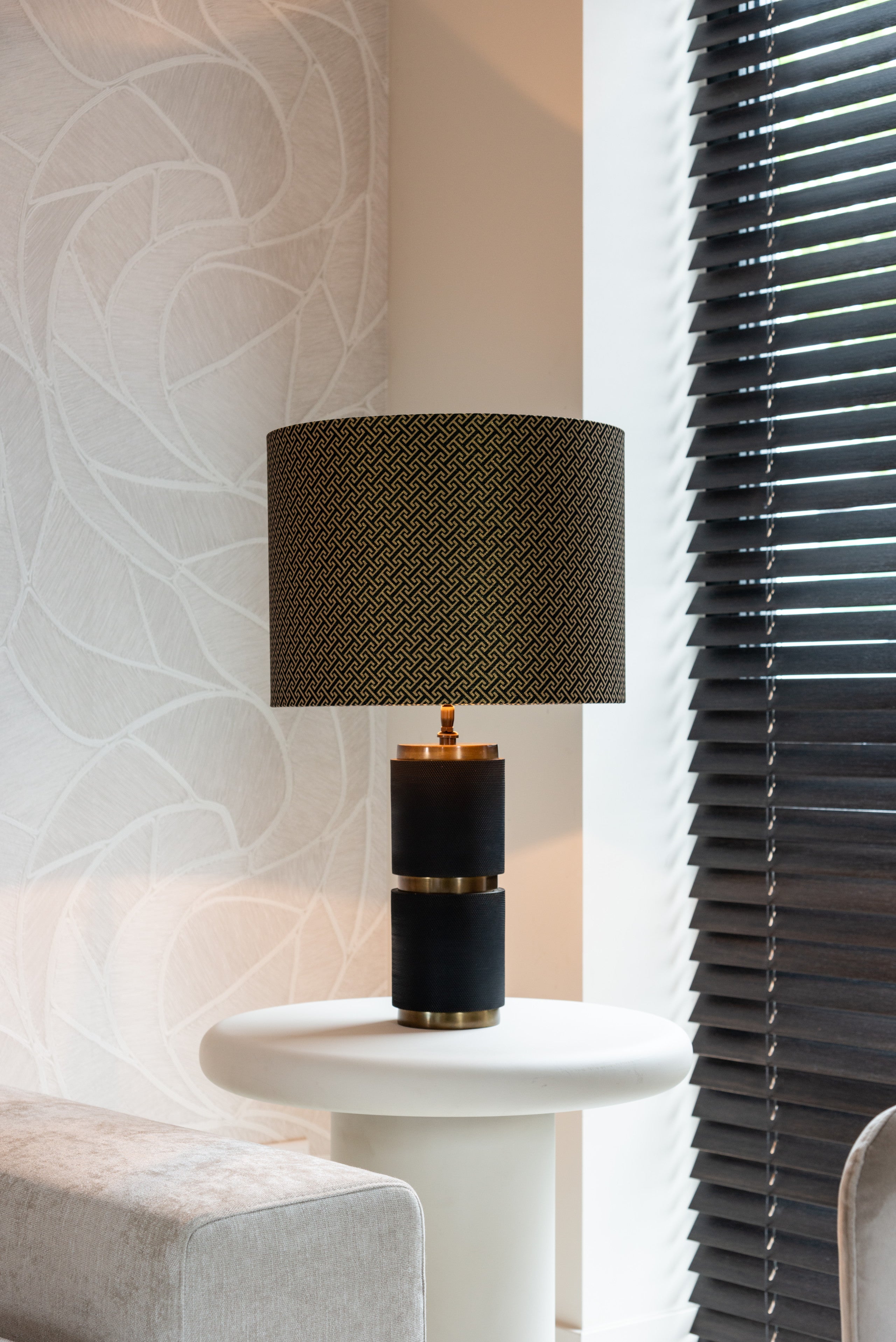 Richmond Interiors Beistelltisch Bloomstone white Beistelltisch Richmond Interiors