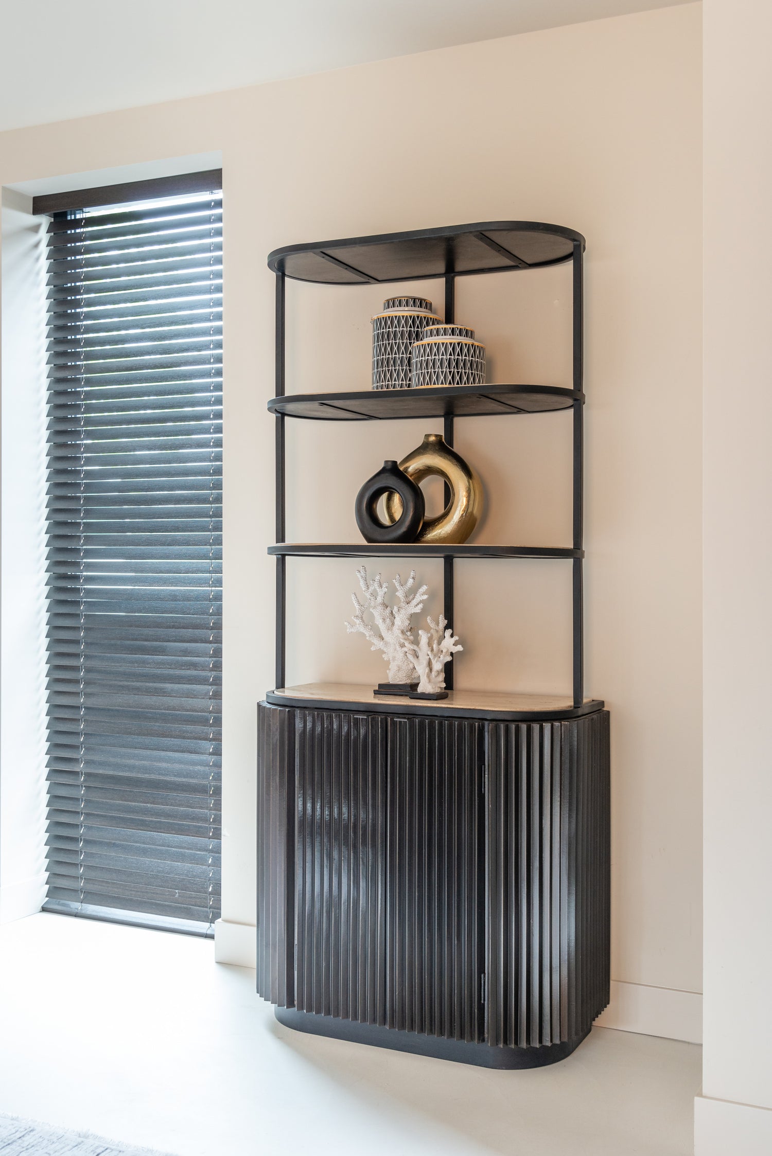 Richmond Interiors Vase Felice black