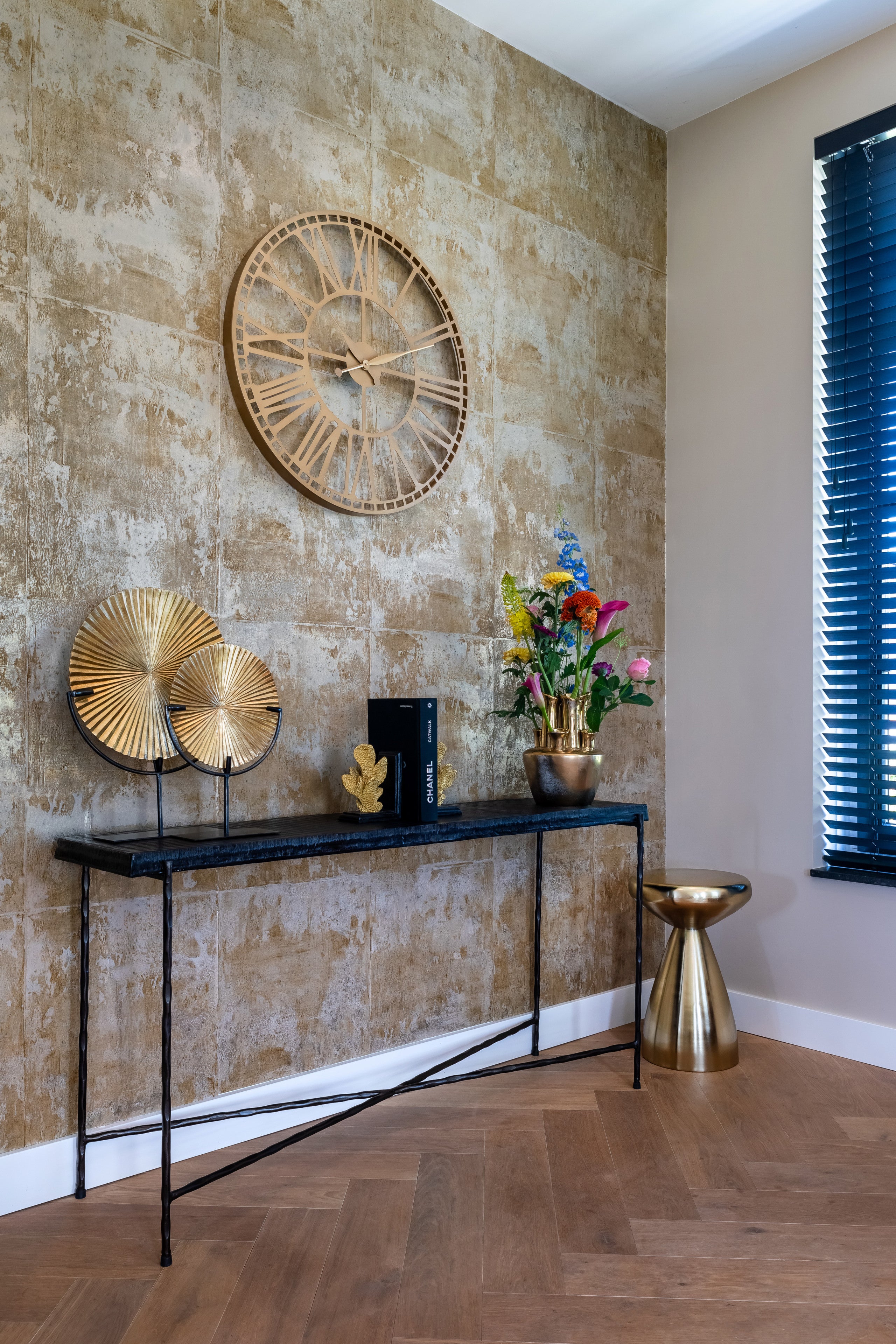Richmond Interiors Beistelltisch Arlo gold