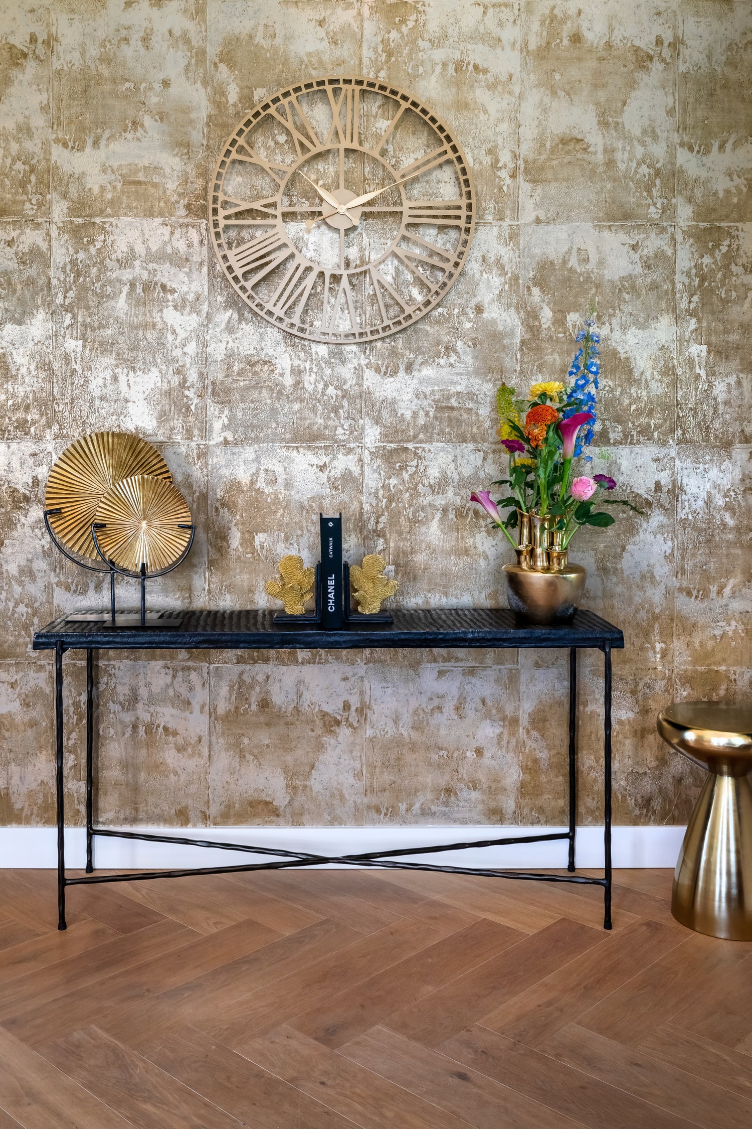 Richmond Interiors Beistelltisch Arlo gold