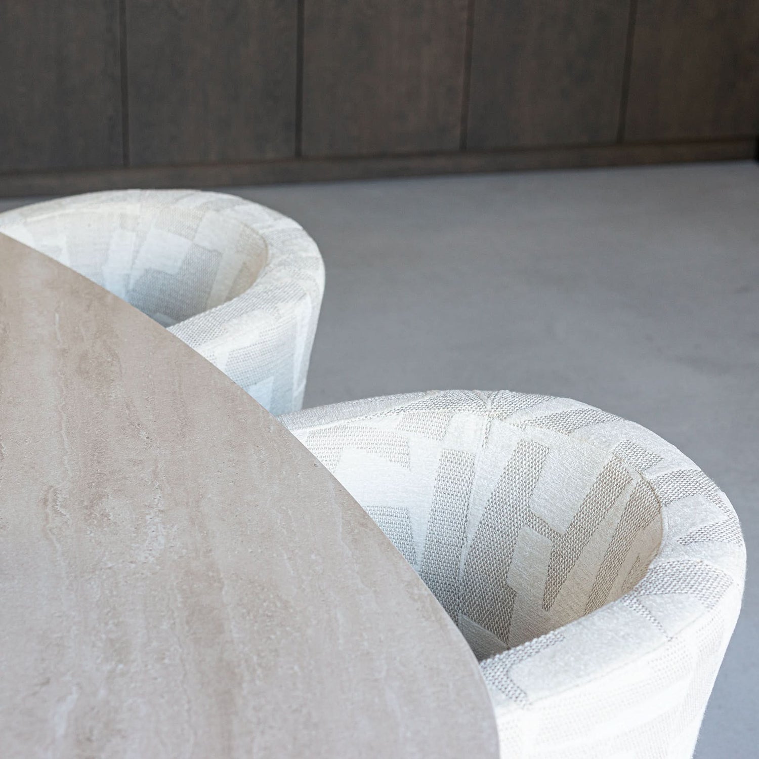 Richmond Interiors Drehsessel Cheyenne – Beige Graffic mit 360° Funktion Esszimmerstühle Richmond Interiors