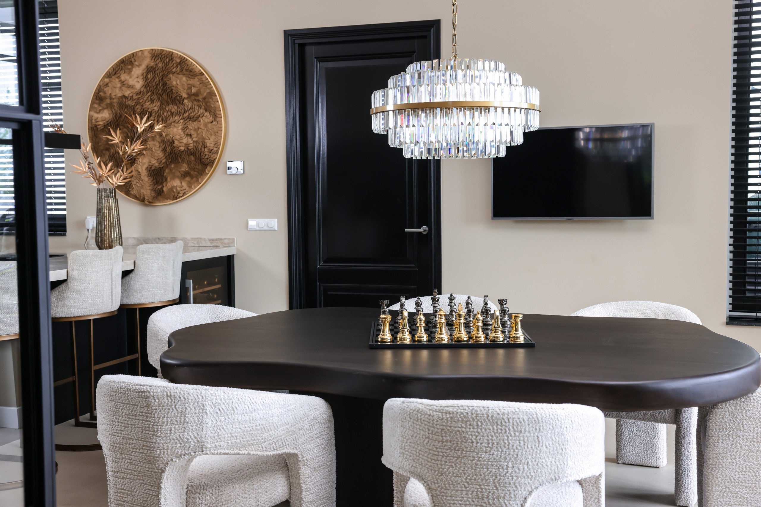 Richmond Interiors Dekoratives Spiel Saray black/gold chessboard Dekoratives Spiel Richmond Interiors