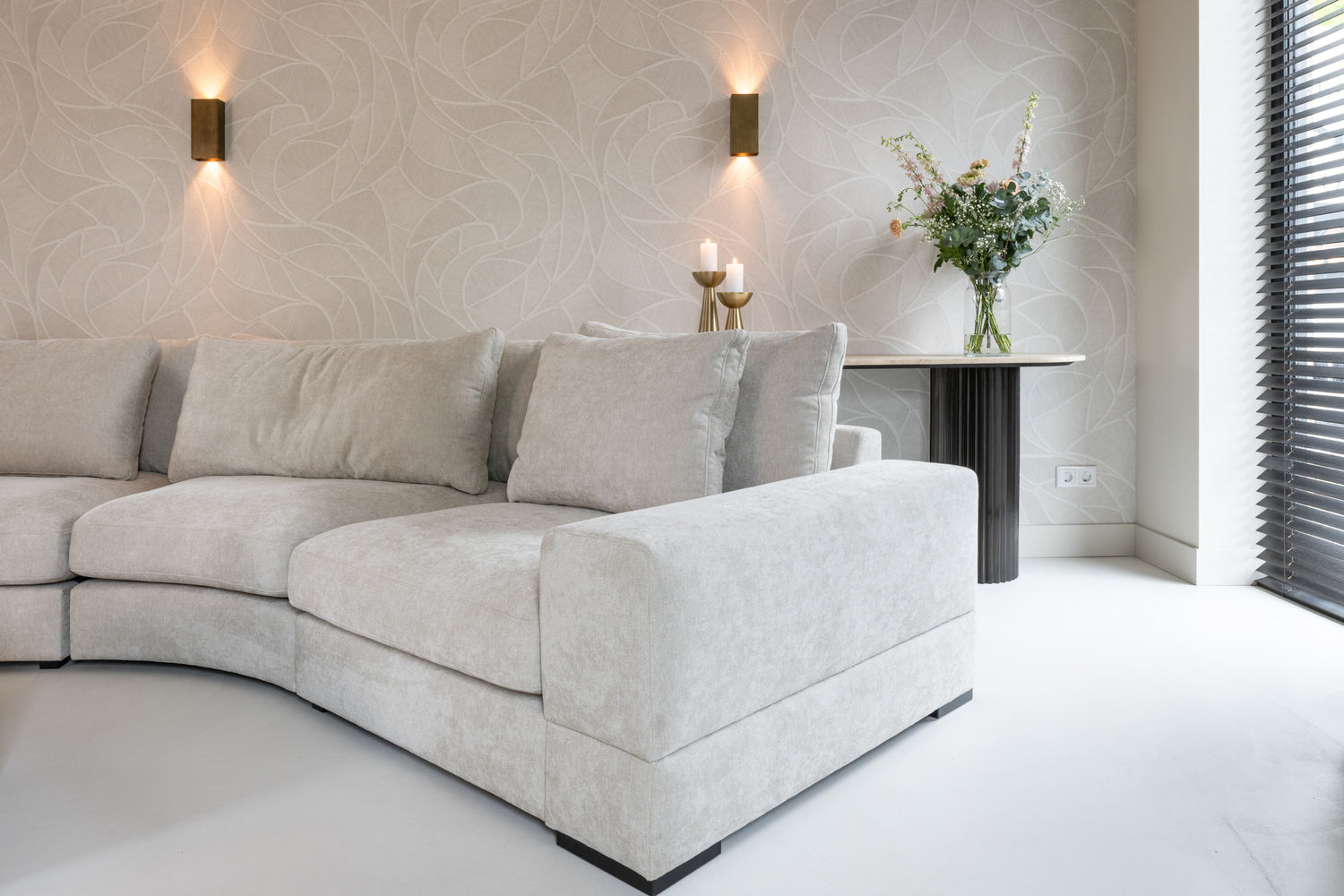 Richmond Interiors - Buffet en travertin Hampton