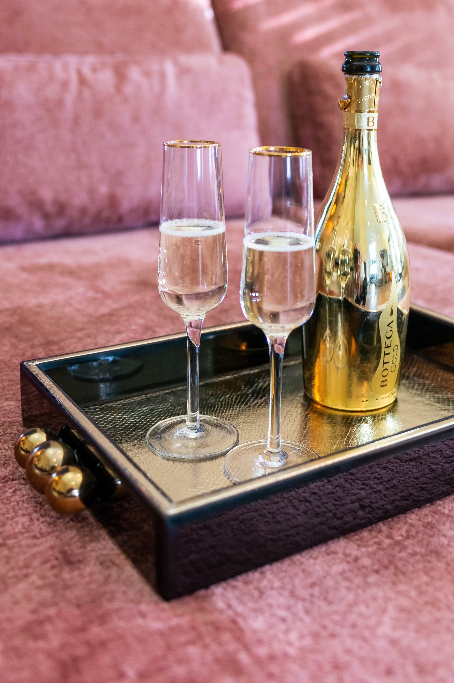 Richmond Interiors Tablett Liv black/gold