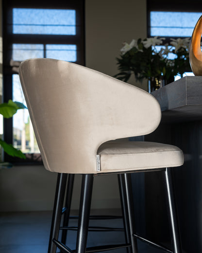 Richmond Interiors Thekenstuhl Indigo customized Thekenstuhl Richmond Interiors