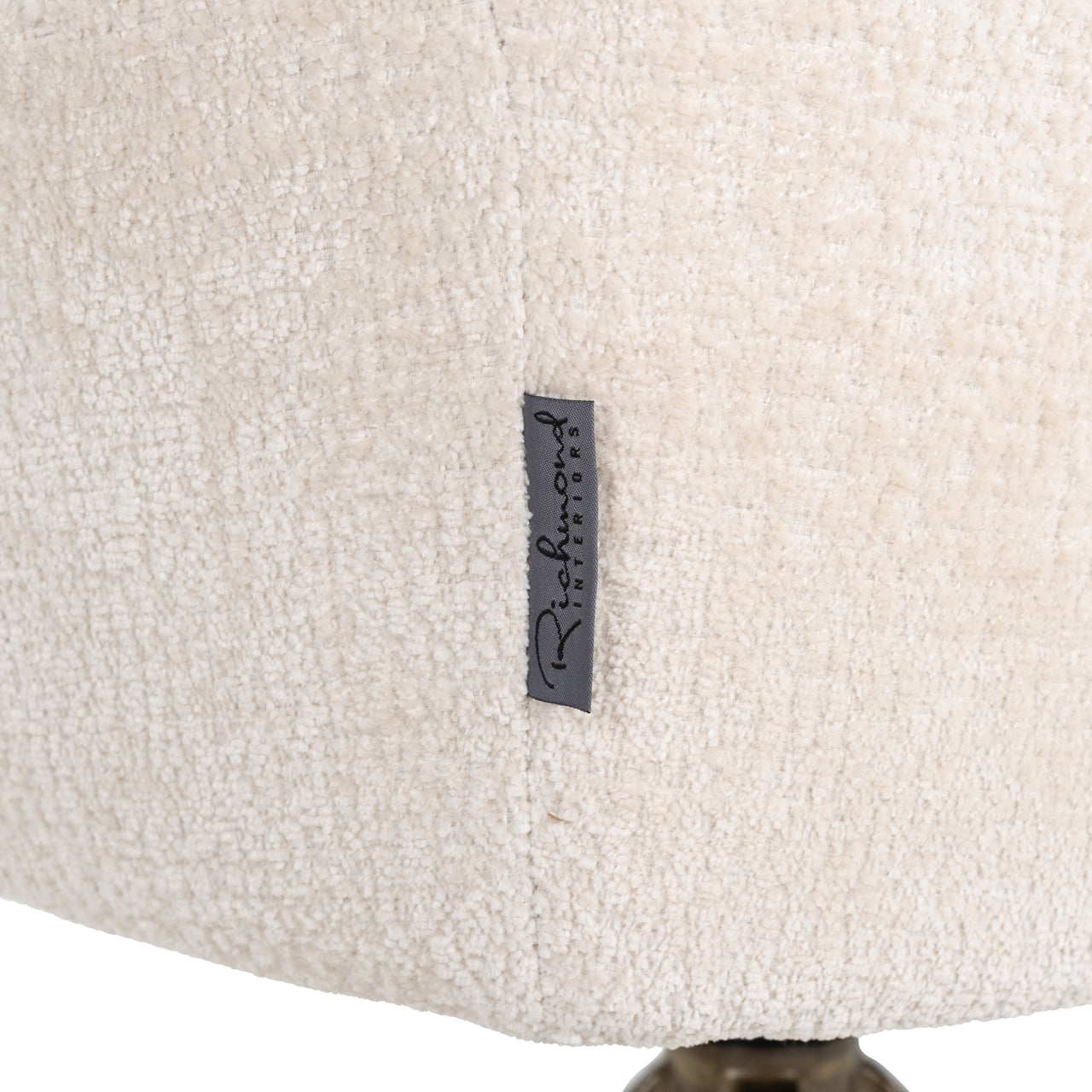 Richmond Interiors Esszimmerstuhl Aline white chenille swivel fire retardant Esszimmerstuhl Richmond Interiors