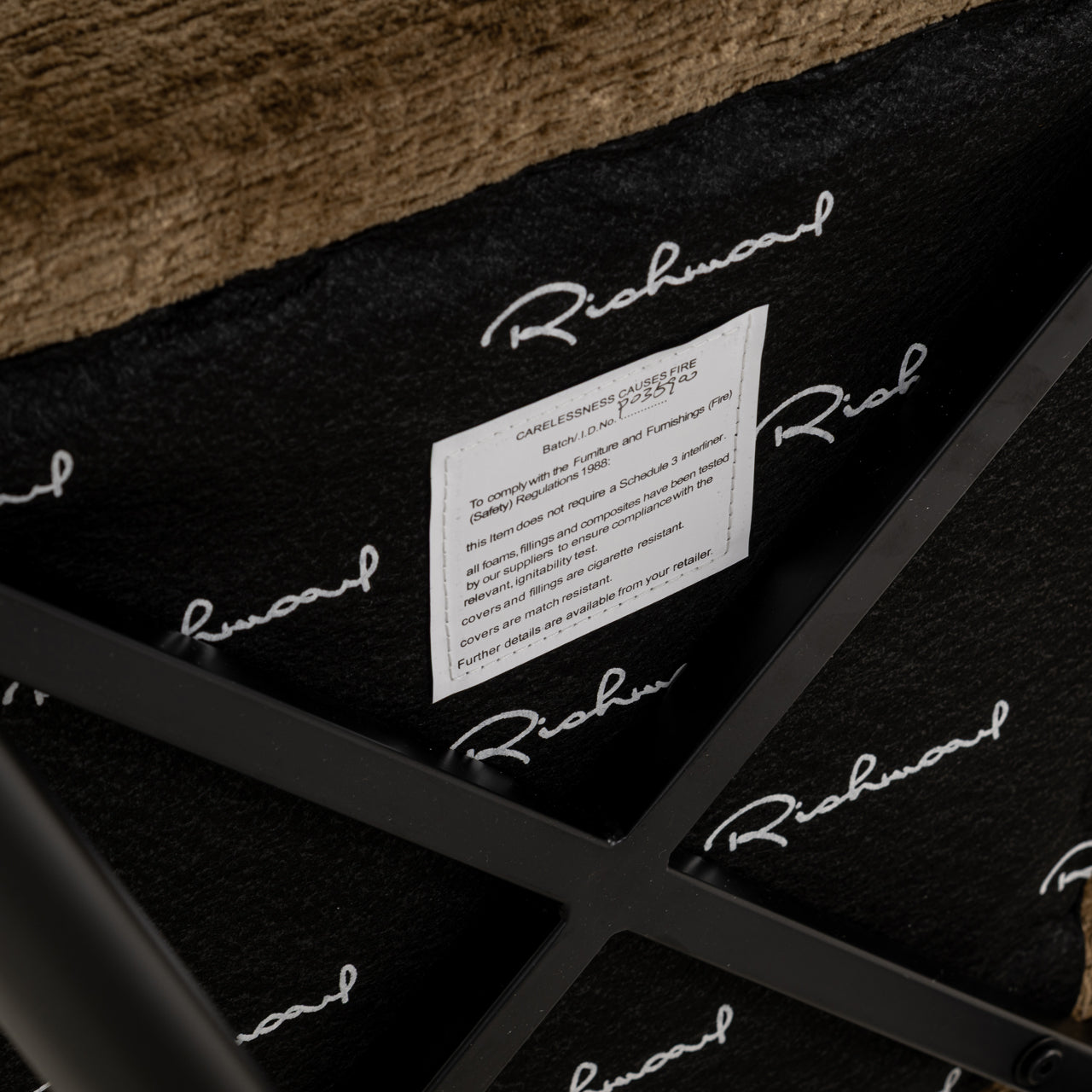 Richmond Interiors Esszimmerstuhl Taylor brandy fusion fire retardant Esszimmerstuhl Richmond Interiors