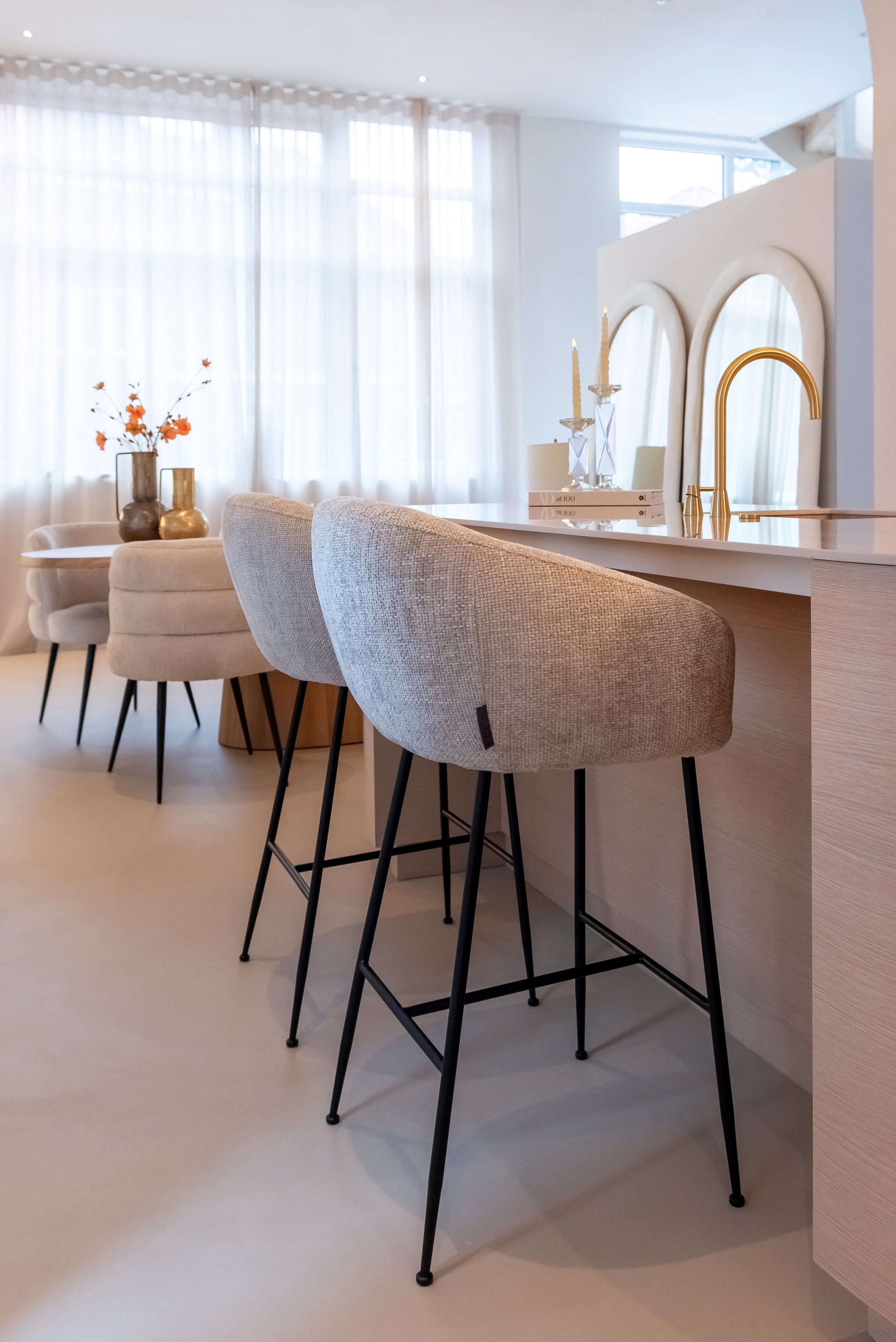 Richmond Interiors Esszimmerstuhl Stella niagara beige fire retardant Esszimmerstuhl Richmond Interiors