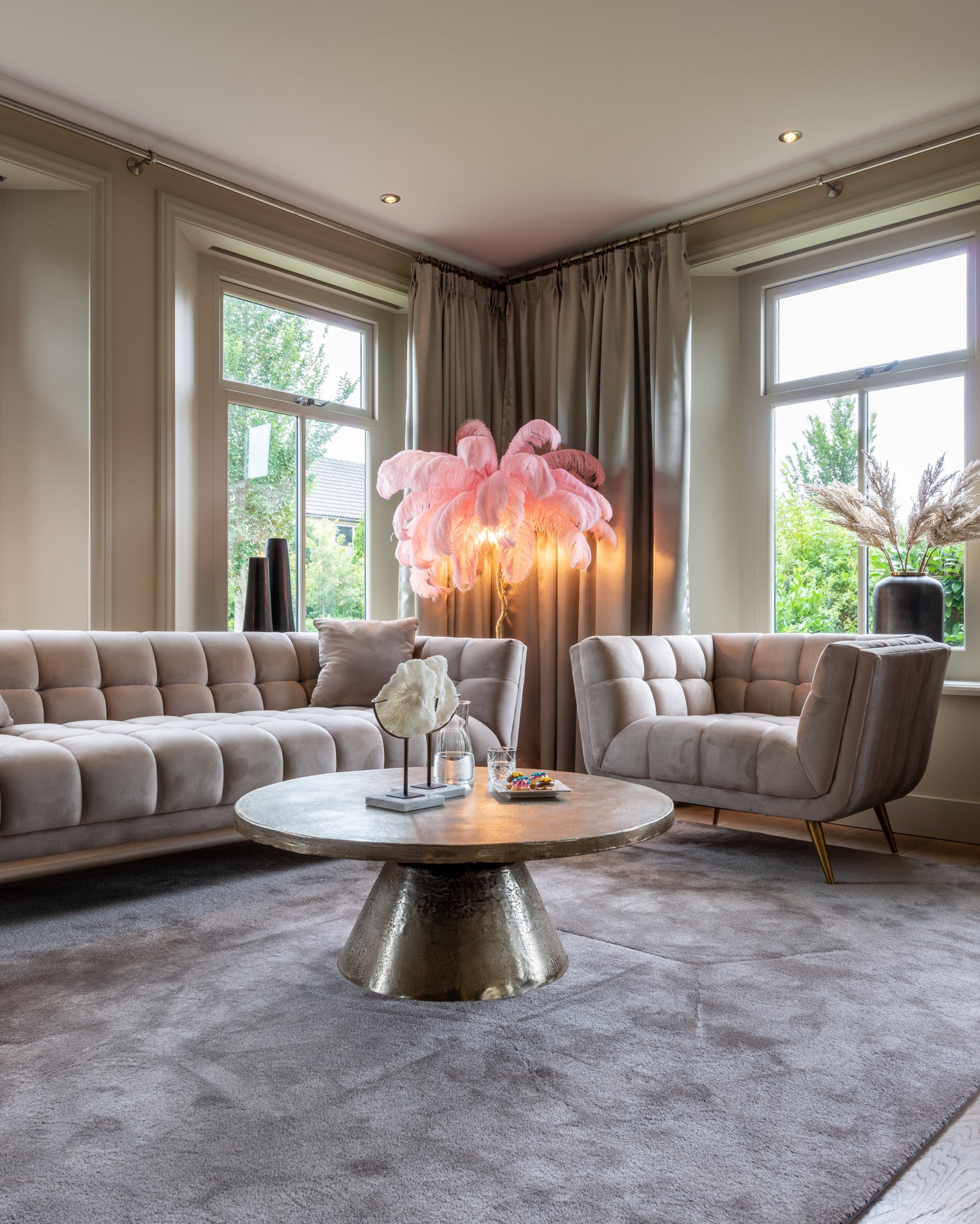 Richmond Interiors Lounge Stuhl Huxley khaki velvet Lounge Stuhl Richmond Interiors