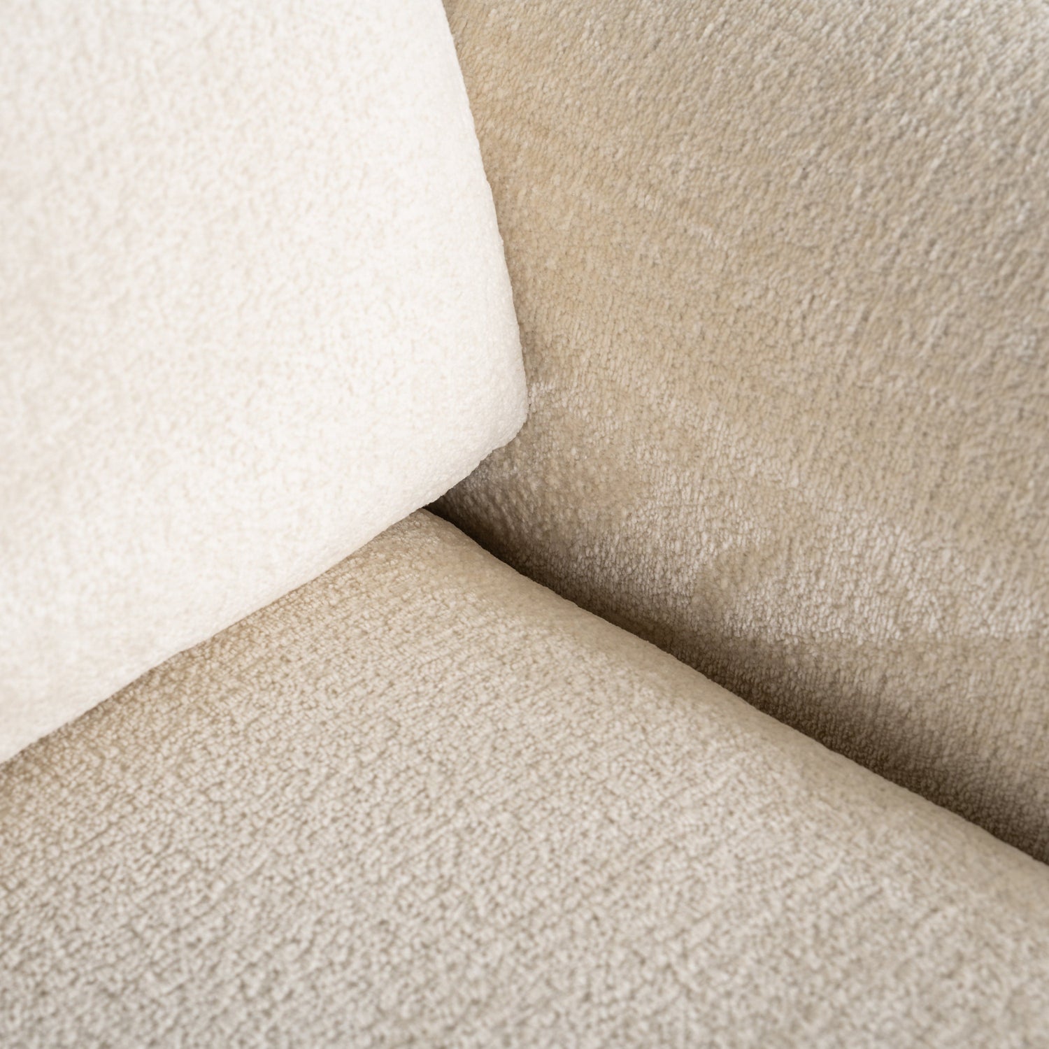 Richmond Interiors Sessel Sandro white chenille (Bergen 900 white chenille) Polstersessel Richmond Interiors