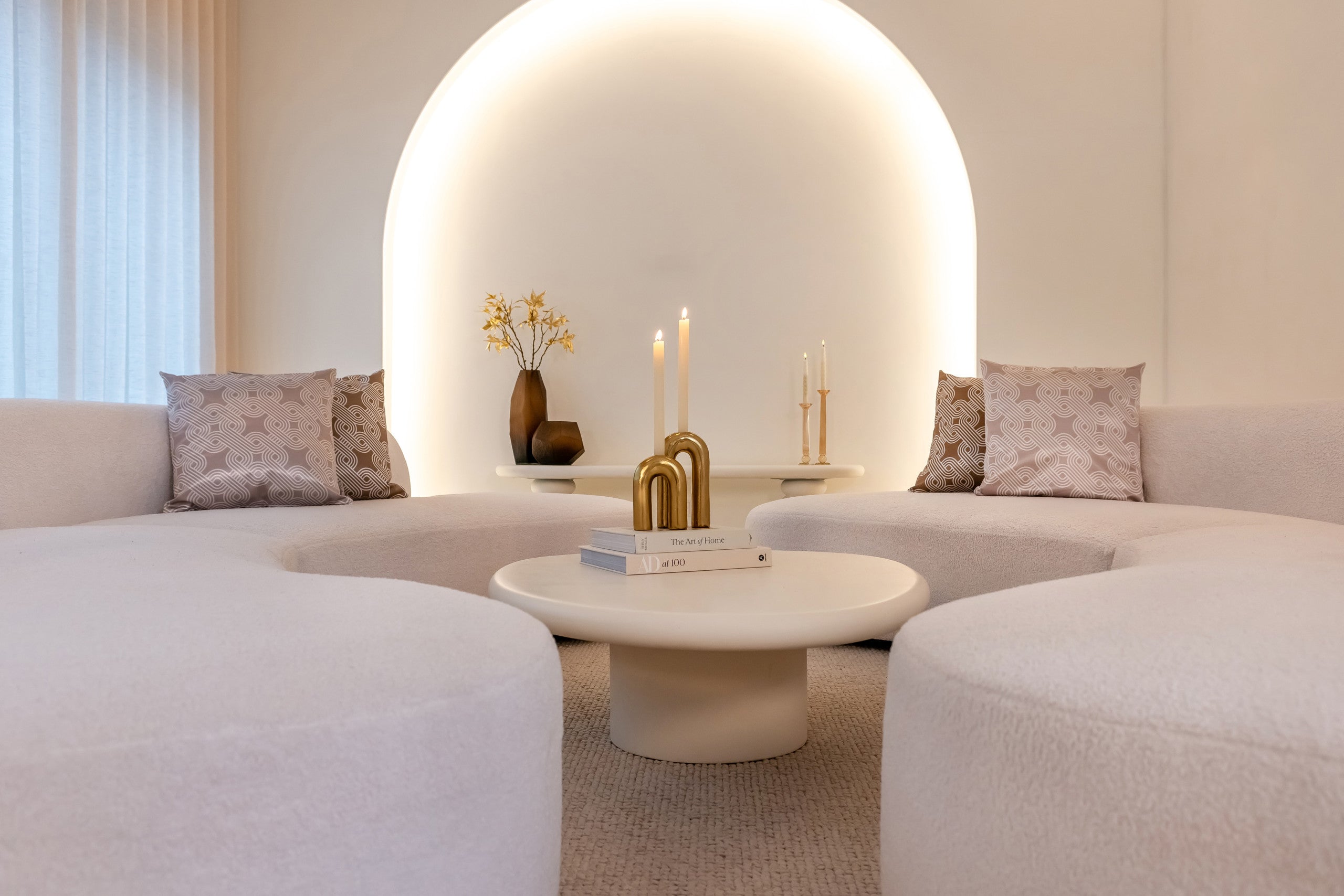 Richmond Interiors Couchtisch Bloomstone white 110x90