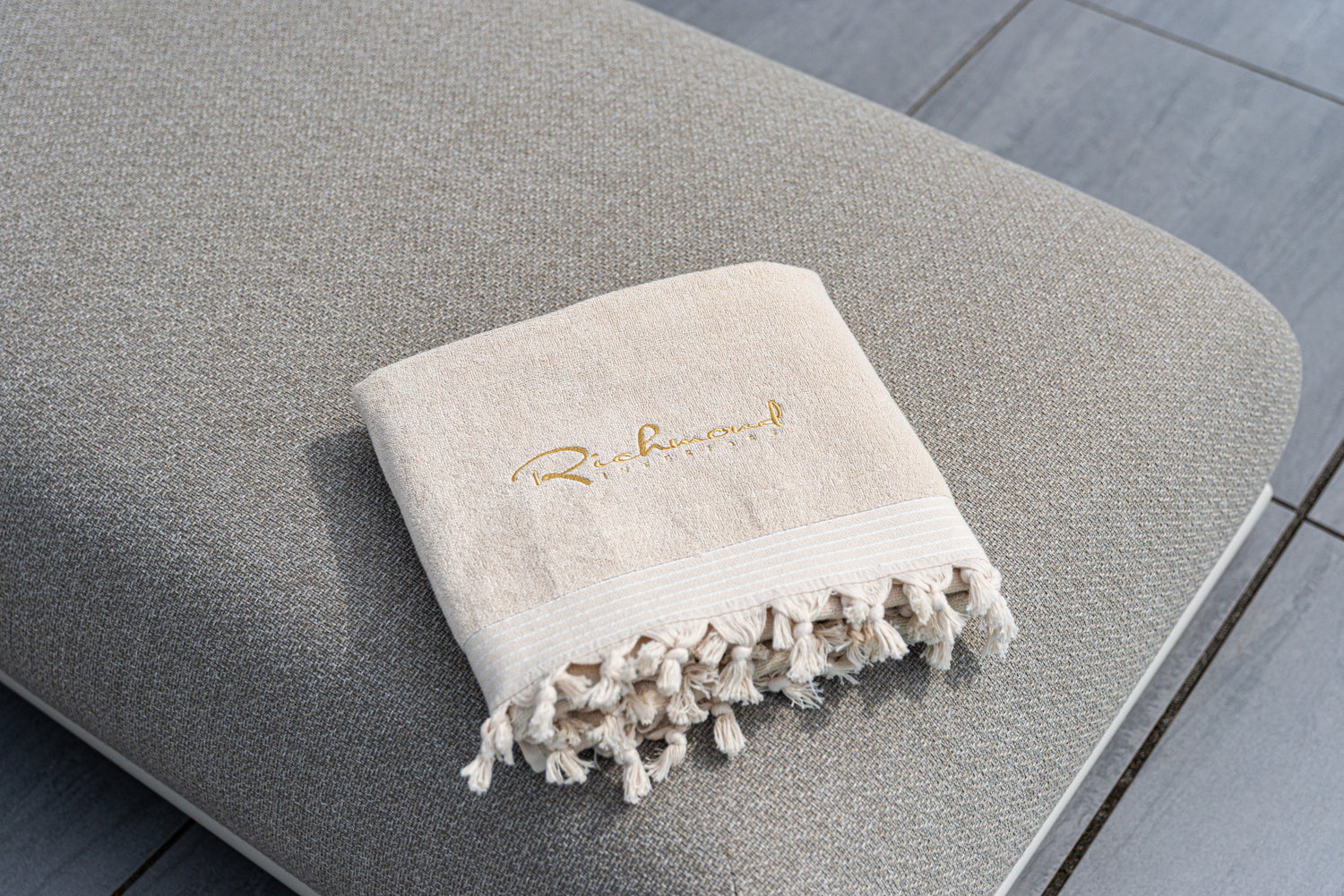 Richmond Interiors Outdoor Liege Sullivan greige alpine Outdoor Liege Richmond Interiors