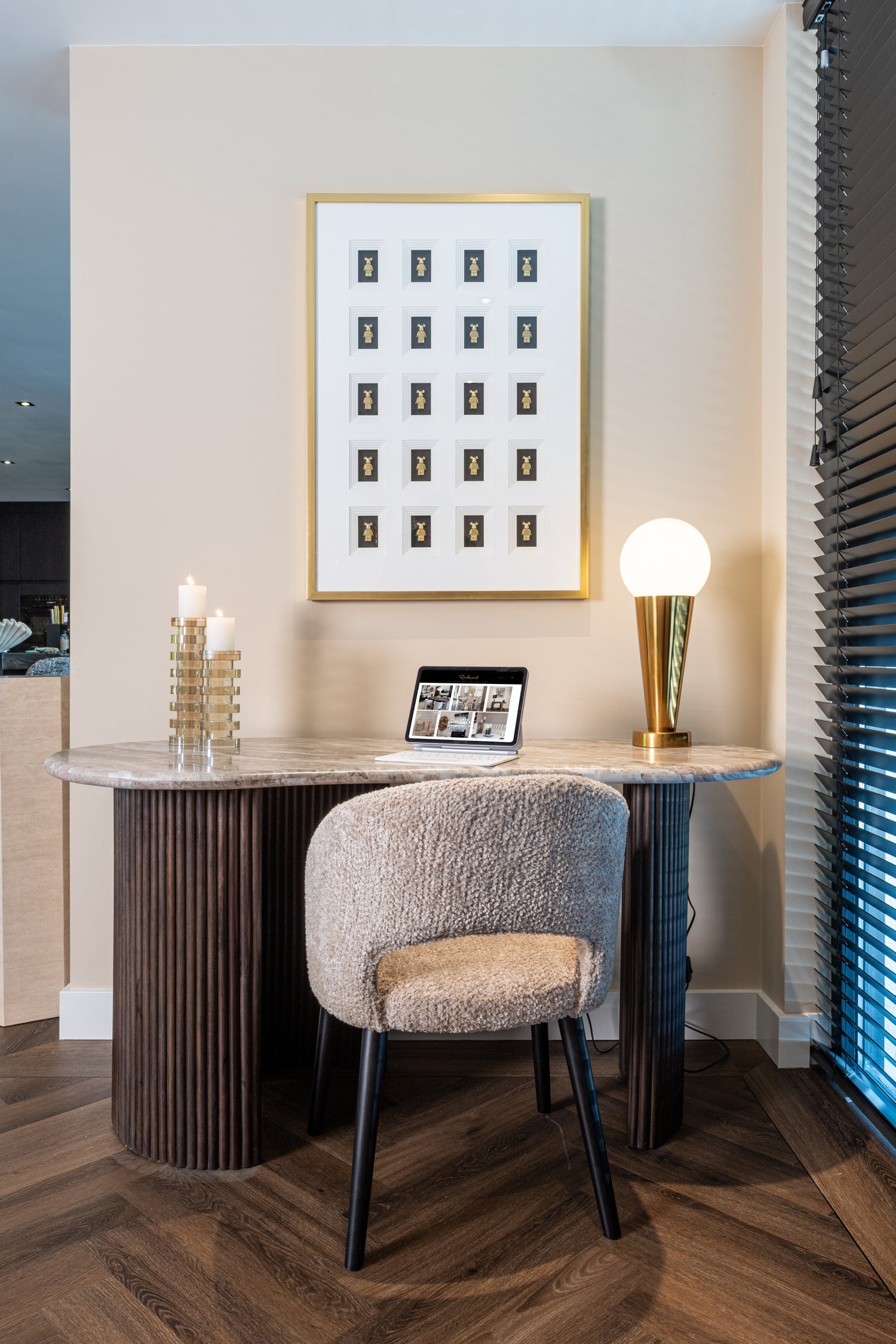 Richmond Interiors Wandkunst Bear black/gold Wandkunst Richmond Interiors