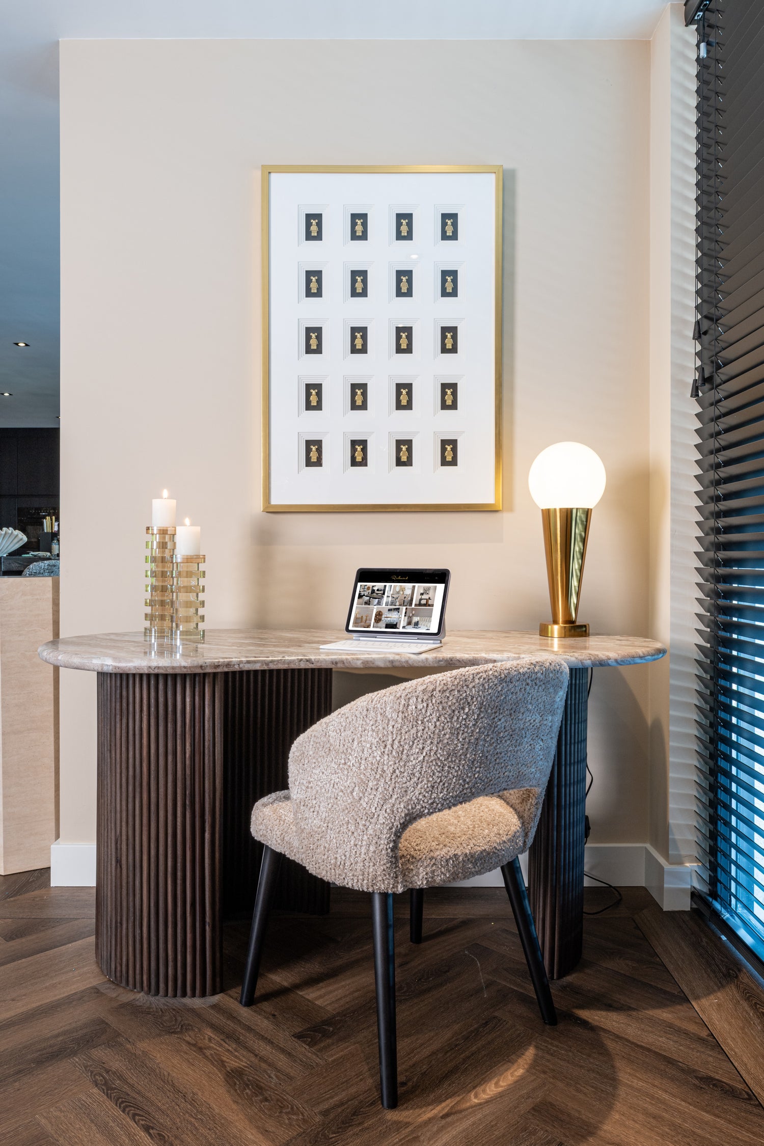 Richmond Interiors Wandkunst Bear black/gold Wandkunst Richmond Interiors