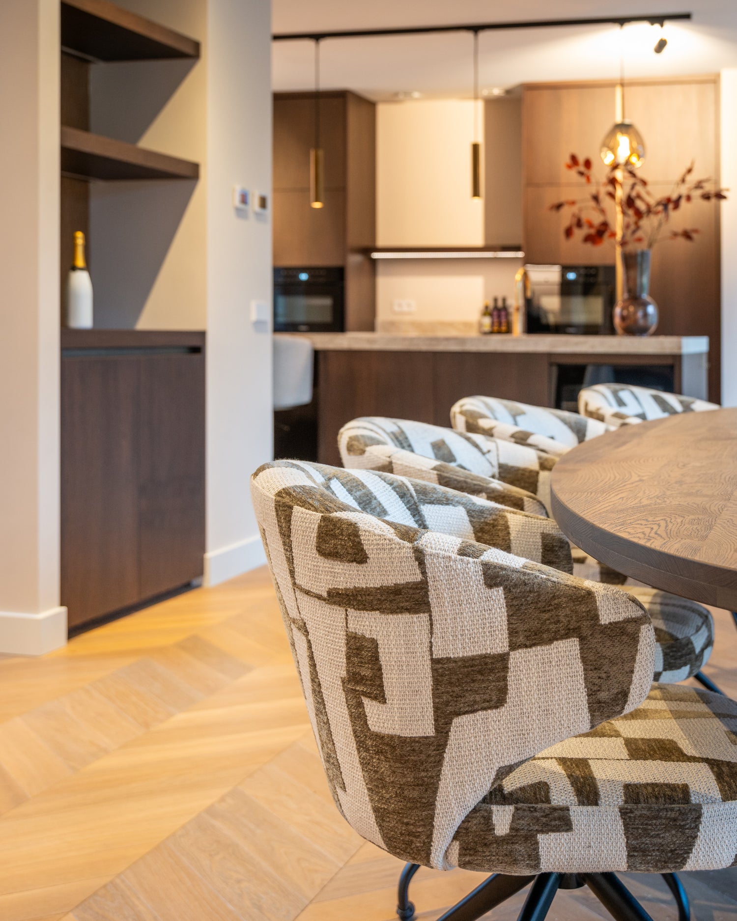 Richmond Interiors Esszimmerstuhl Milly moss graffic swivel Esszimmerstuhl Richmond Interiors