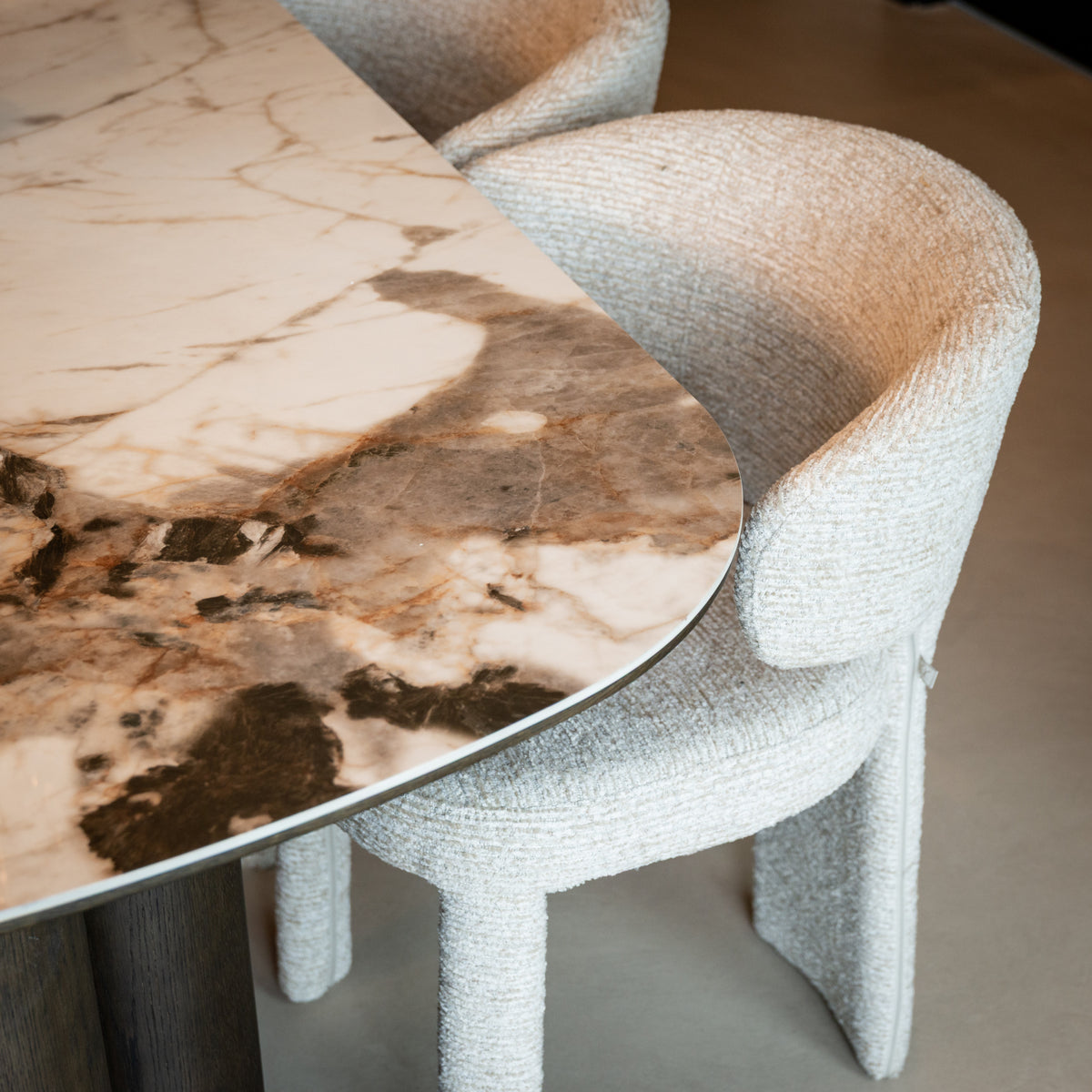 Richmond Interiors Esszimmerstuhl Viola natural linear