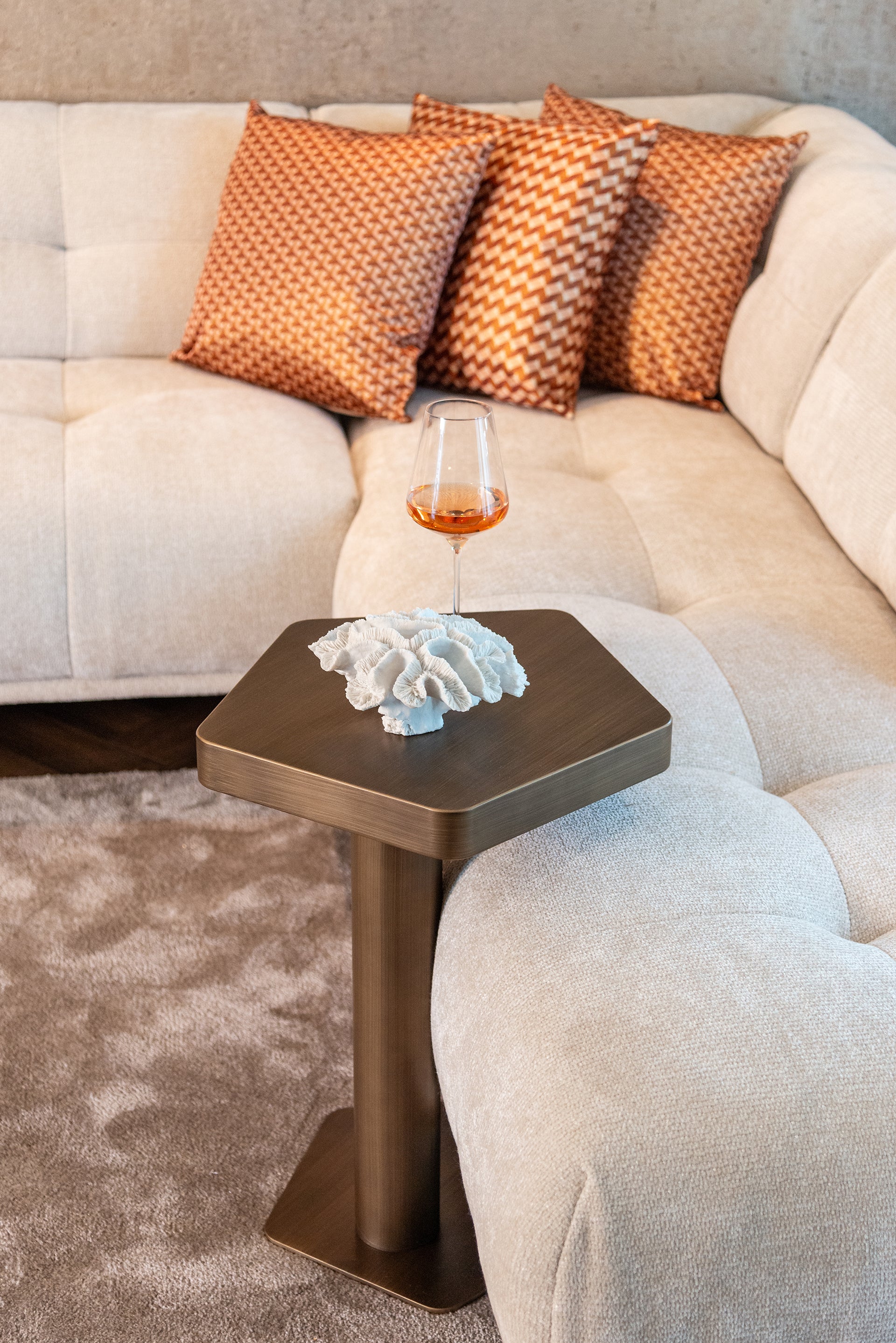 Richmond Interiors Sofatisch Hexa (Brushed Gold) Sofatisch Richmond Interiors