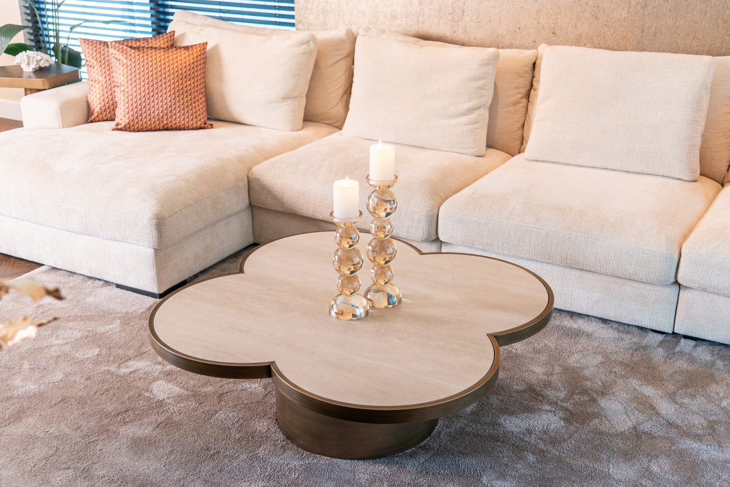 Richmond Interiors Couchtisch Clover beige Couchtisch Richmond Interiors