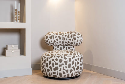 Richmond Interiors Lounge Stuhl Kaya weave brown