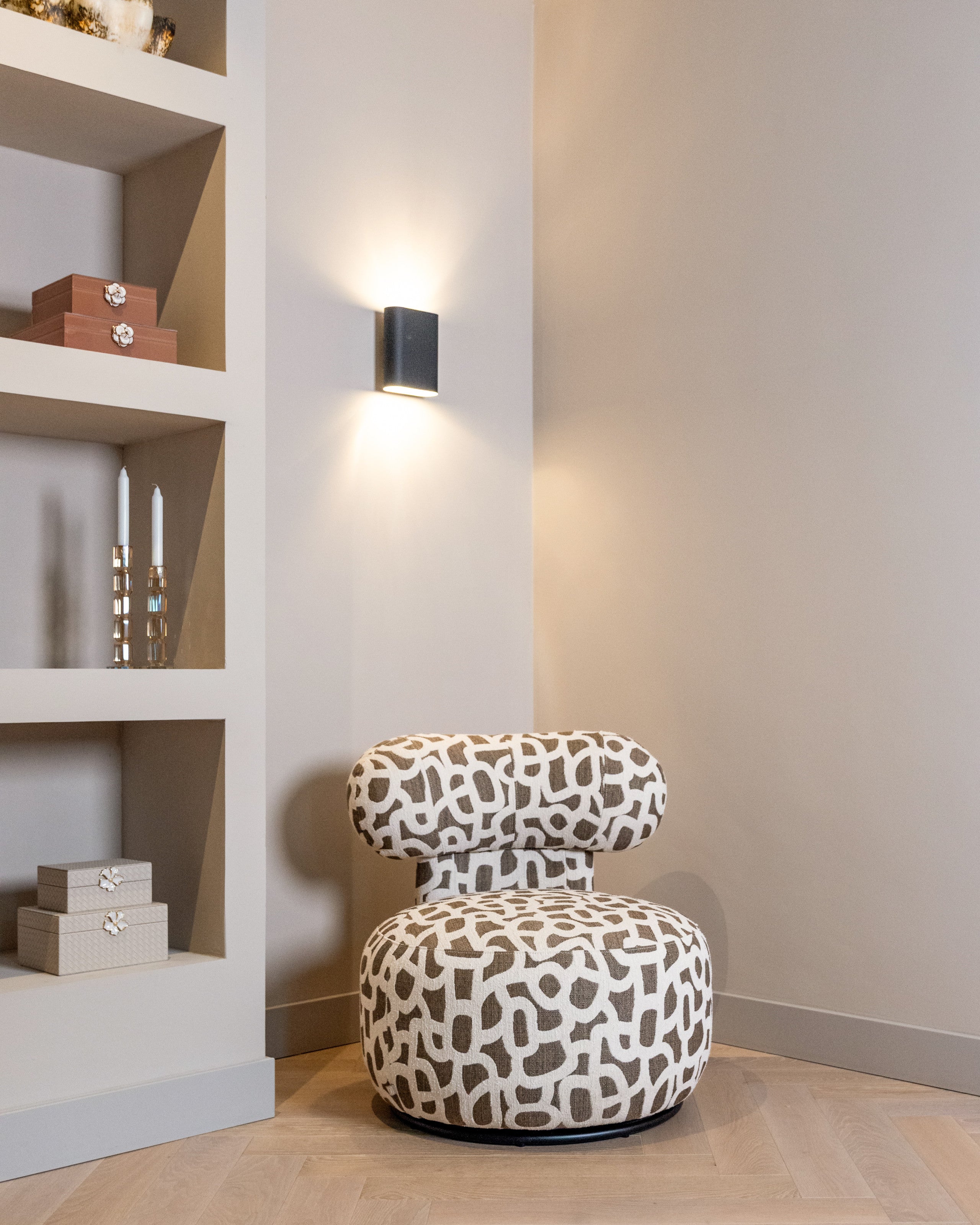 Richmond Interiors Lounge Stuhl Kaya weave brown Lounge Stuhl Richmond Interiors