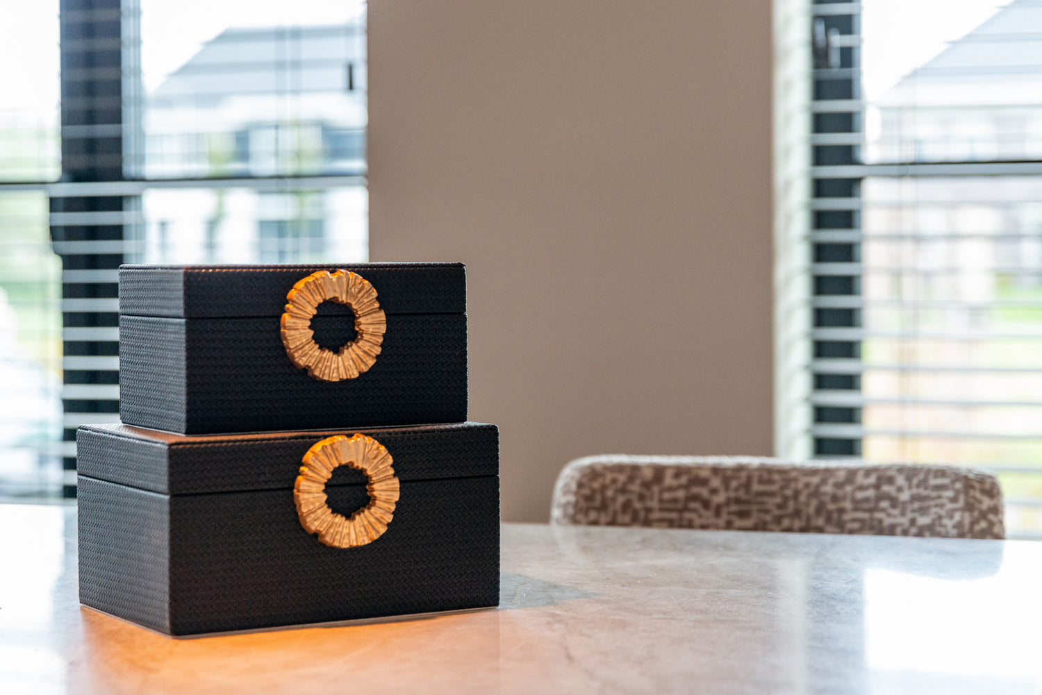Richmond Interiors Aufbewahrungsbox Amal black/gold large Aufbewahrungsbox Richmond Interiors