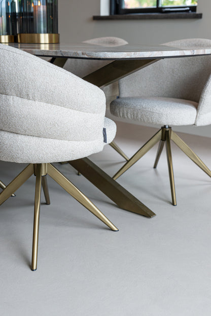 Richmond Interiors Esszimmerstuhl Zendaya biscotti swivel fire retardant Esszimmerstuhl Richmond Interiors