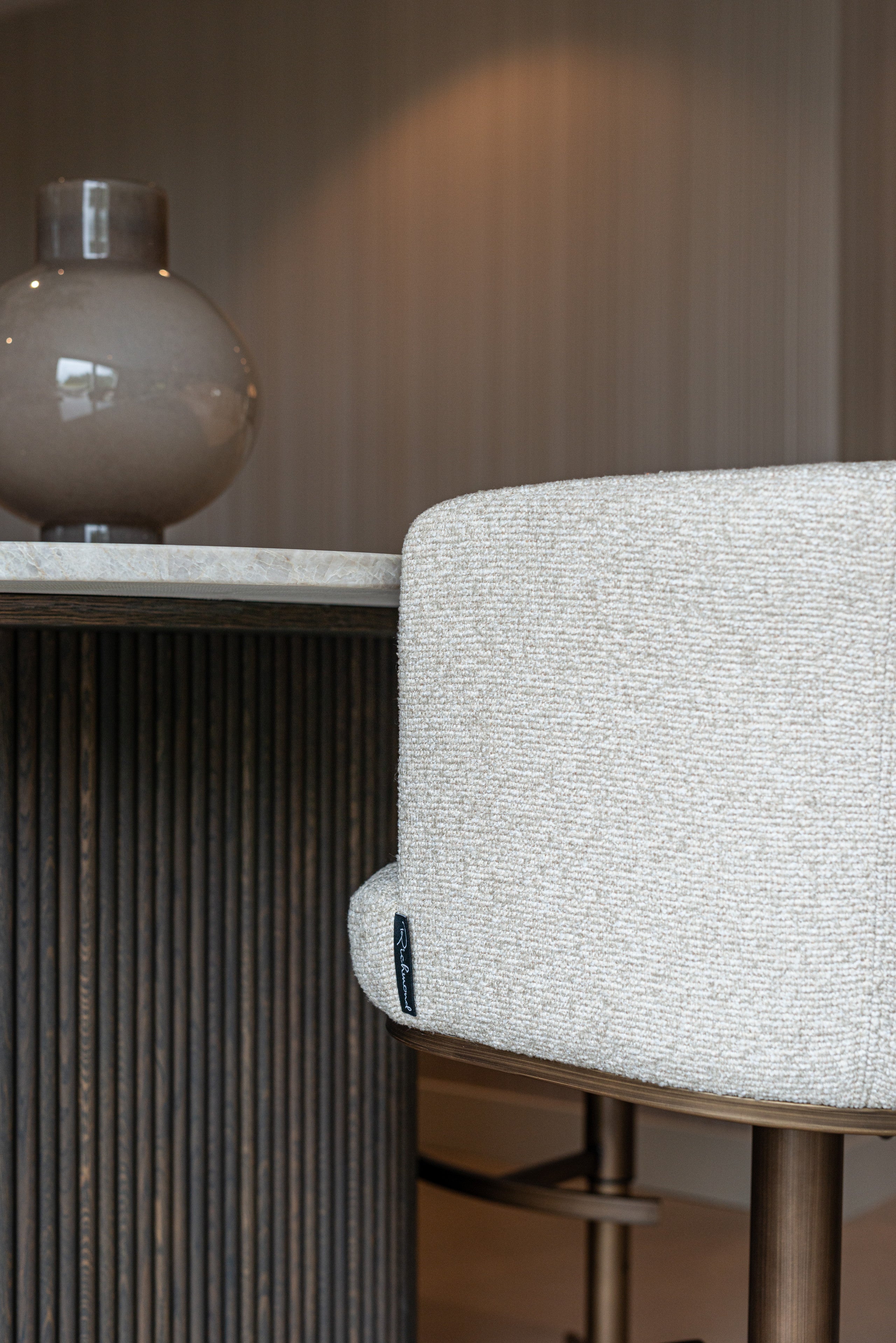 Richmond Interiors Barhocker Cheyenne biscotti swivel Barhocker Richmond Interiors