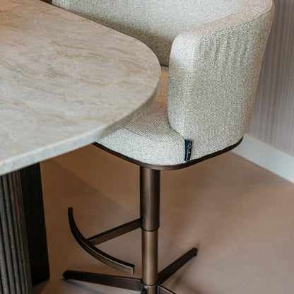 Richmond Interiors Barhocker Cheyenne biscotti swivel Barhocker Richmond Interiors