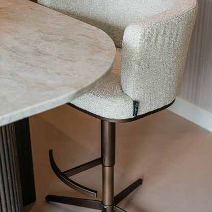 Richmond Interiors Bar-/Thekenstuhl Cheyenne biscotti (Biscotti) Barstuhl Richmond Interiors