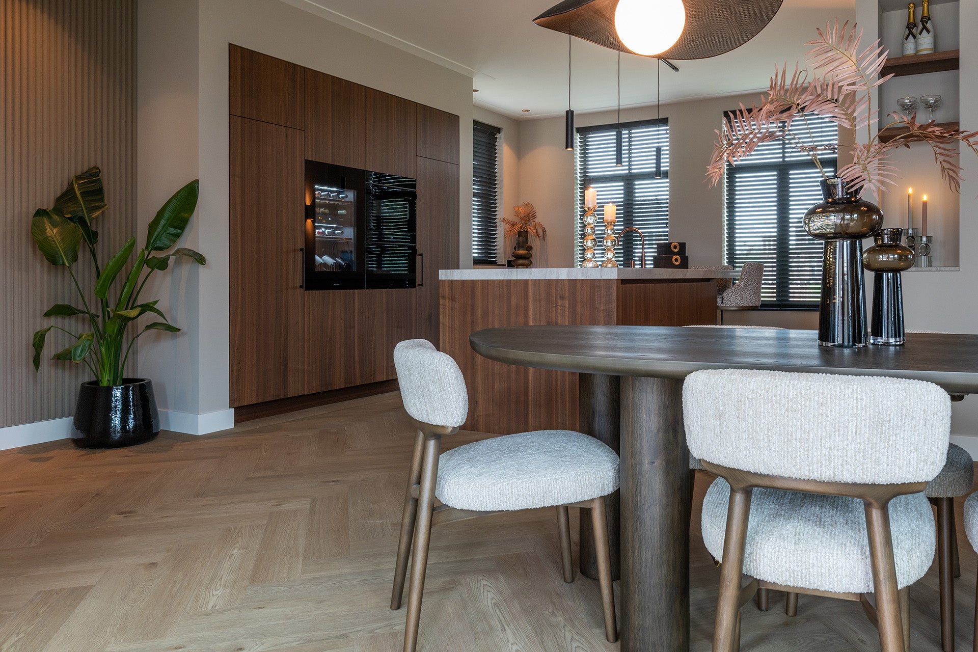 Richmond Interiors – Esszimmerstuhl Basker natural linear (2er-Set) 2er-Set Esszimmerstühle Richmond Interiors