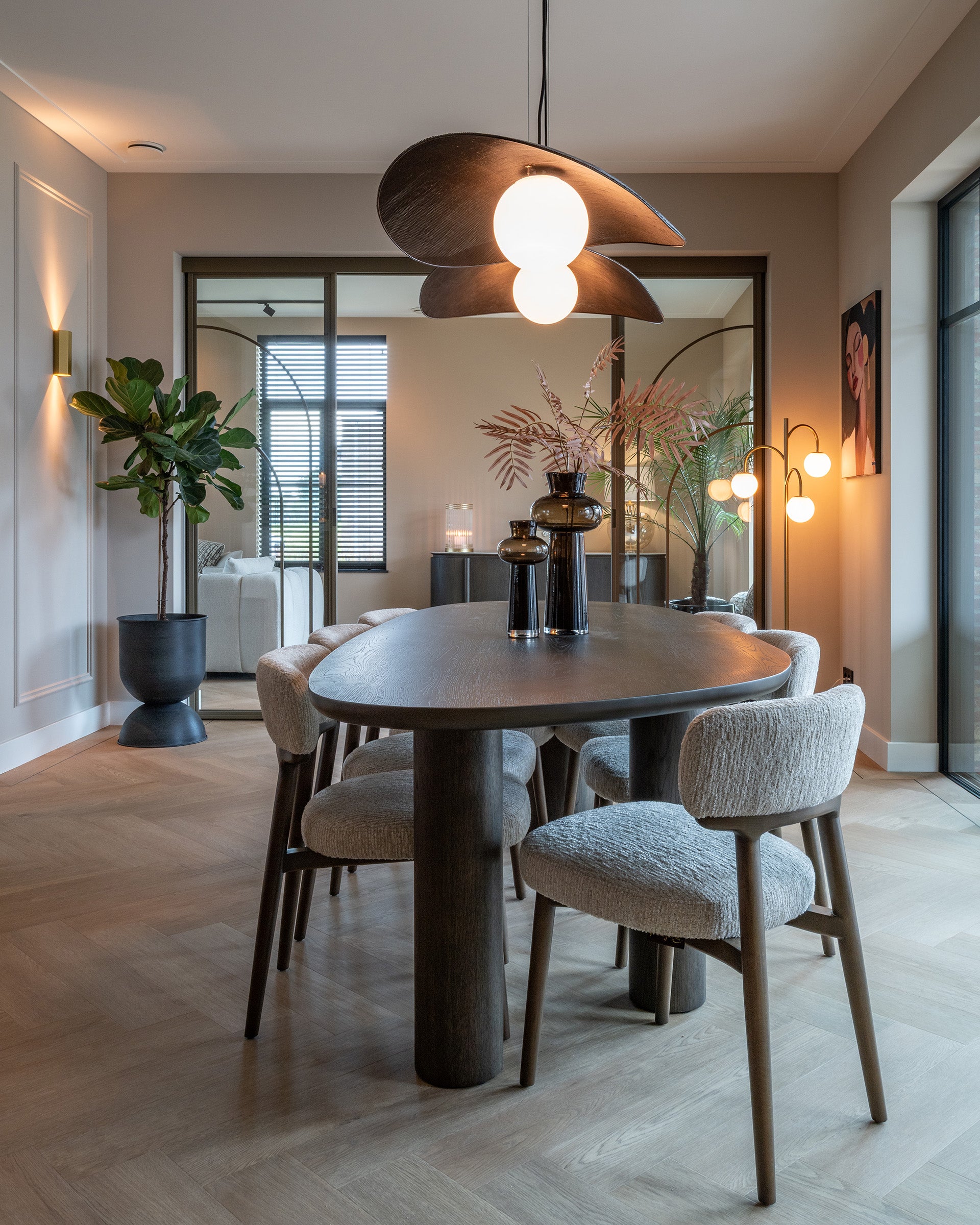 Richmond Interiors – Esstisch Ellington brown 230 Esstisch oval Richmond Interiors