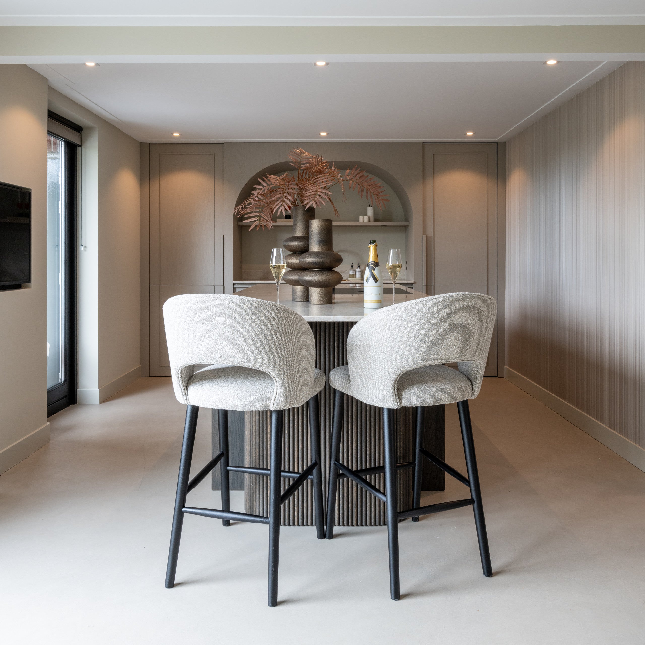 Richmond Interiors Barhocker Savoy customized fire retardant Barhocker Richmond Interiors