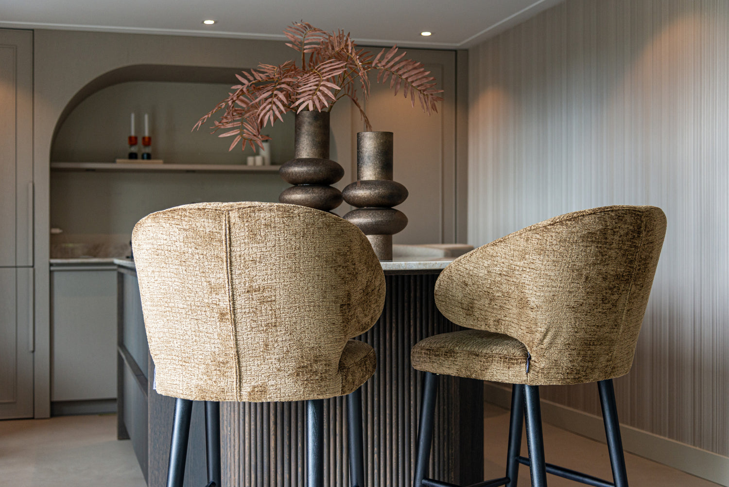 Richmond Interiors Barhocker Indigo customized fire retardant Barhocker Richmond Interiors