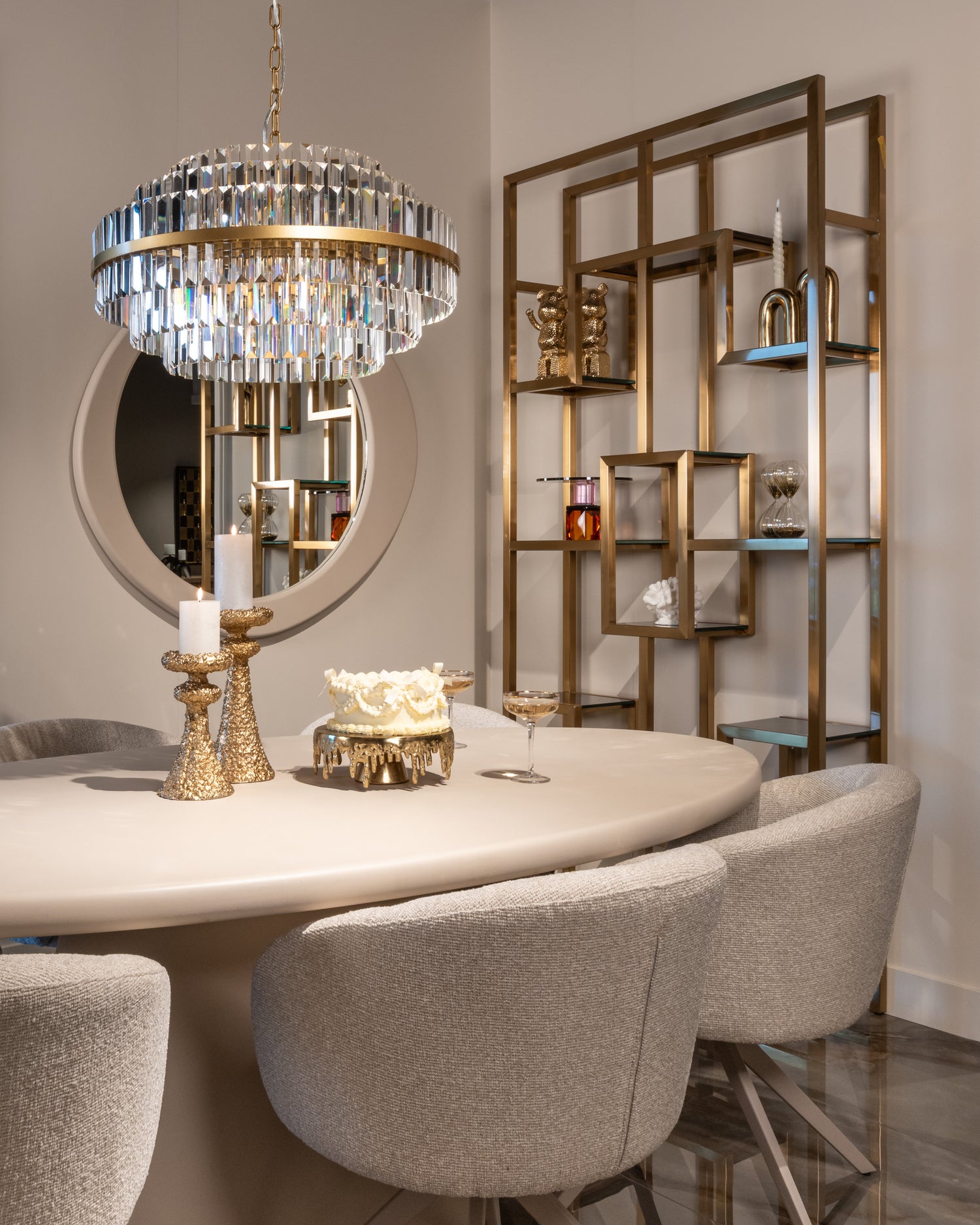 Richmond Interiors Vitrine Magnus brushed gold Vitrine Richmond Interiors