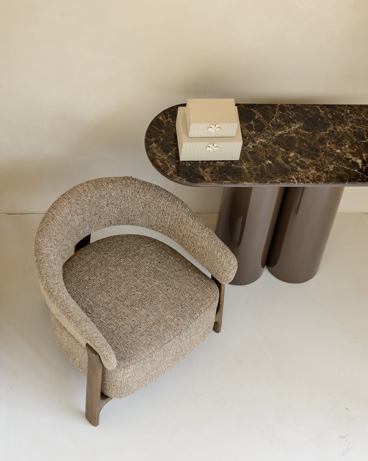 Richmond Interiors Konsole Almundi chocolat brown Richmond Interiors