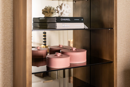 Richmond Interiors Vitrine Bowic brushed gold Vitrine Richmond Interiors