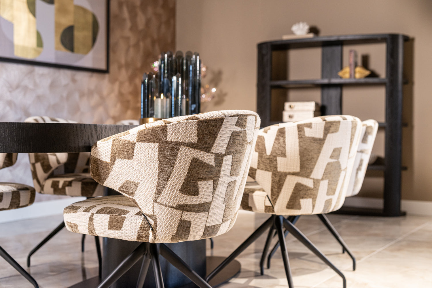 Richmond Interiors Esszimmerstuhl Milly biscotti swivel Esszimmerstuhl Richmond Interiors
