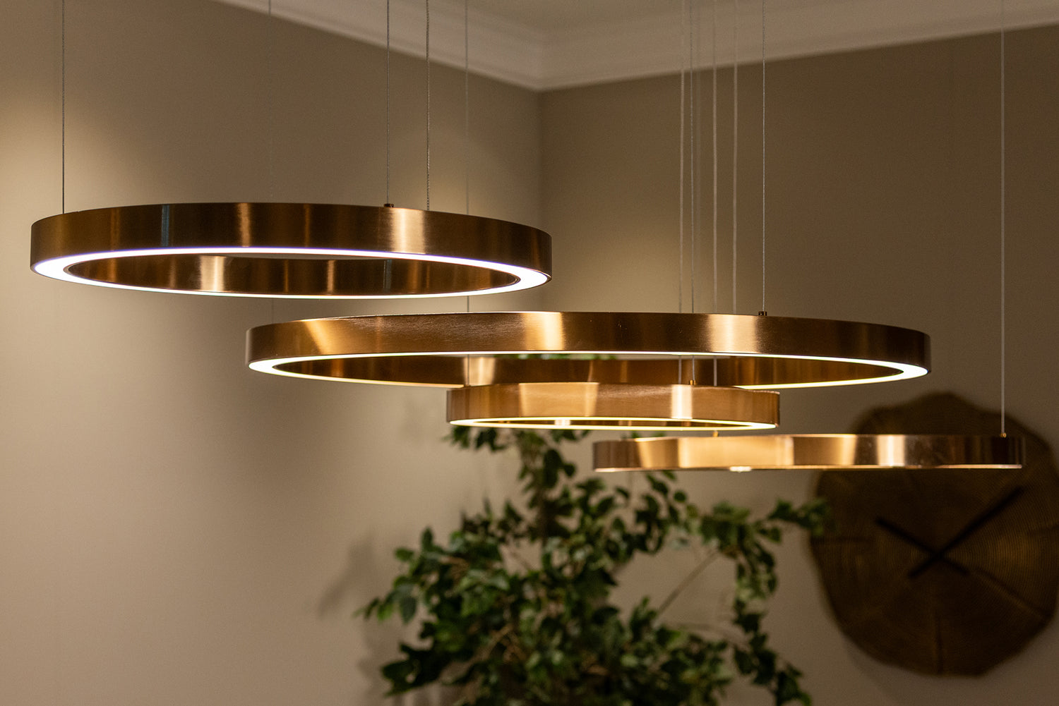 Richmond Interiors Hängelampe Lilou (Brushed Gold) Pendelleuchte Richmond Interiors